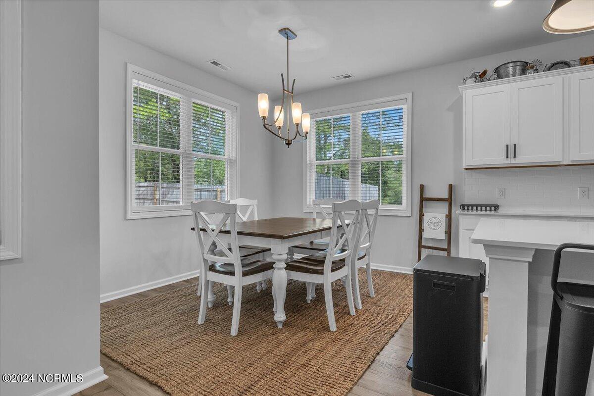 617 Sanctuary Point SW