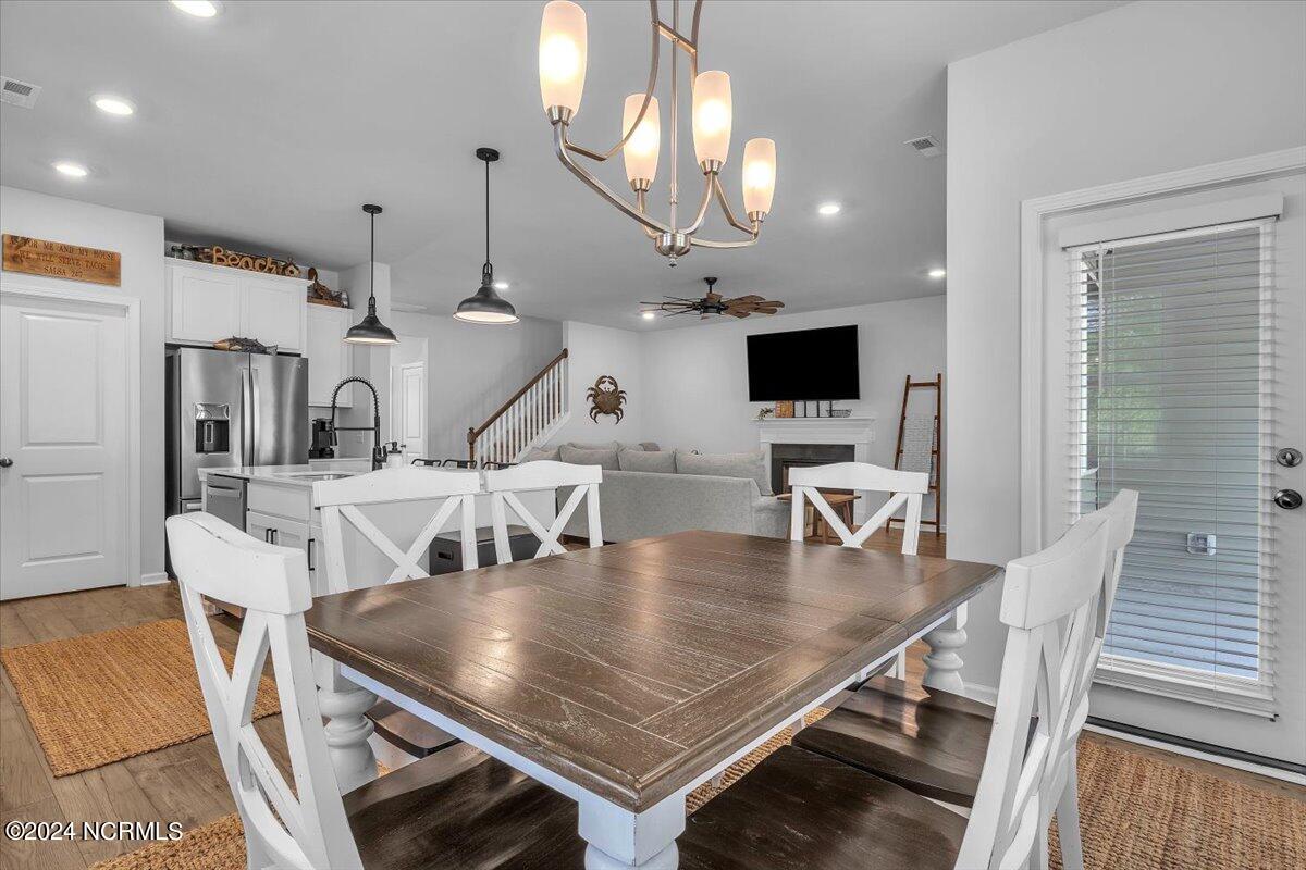 617 Sanctuary Point SW