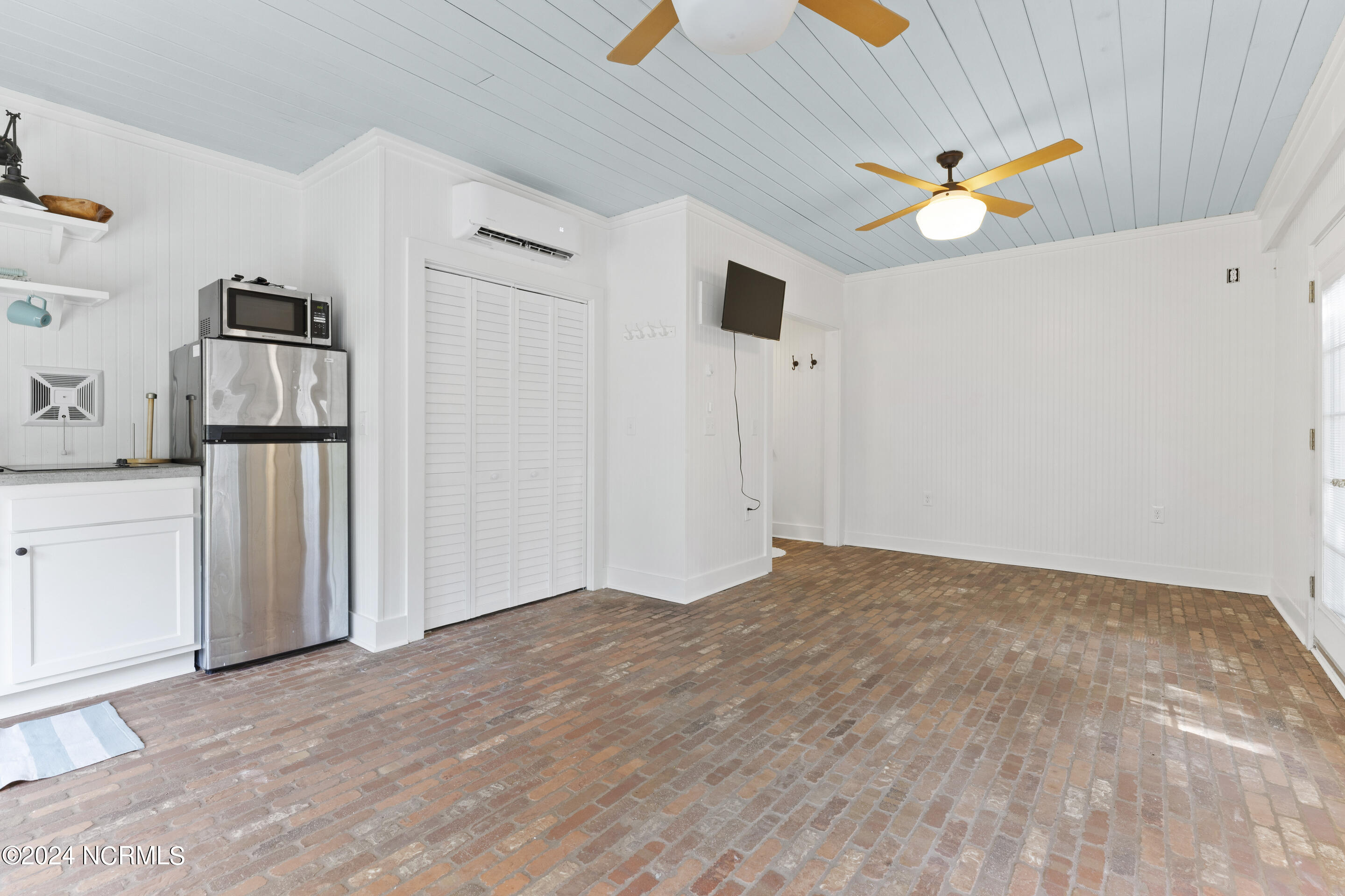 1711 Princess Street