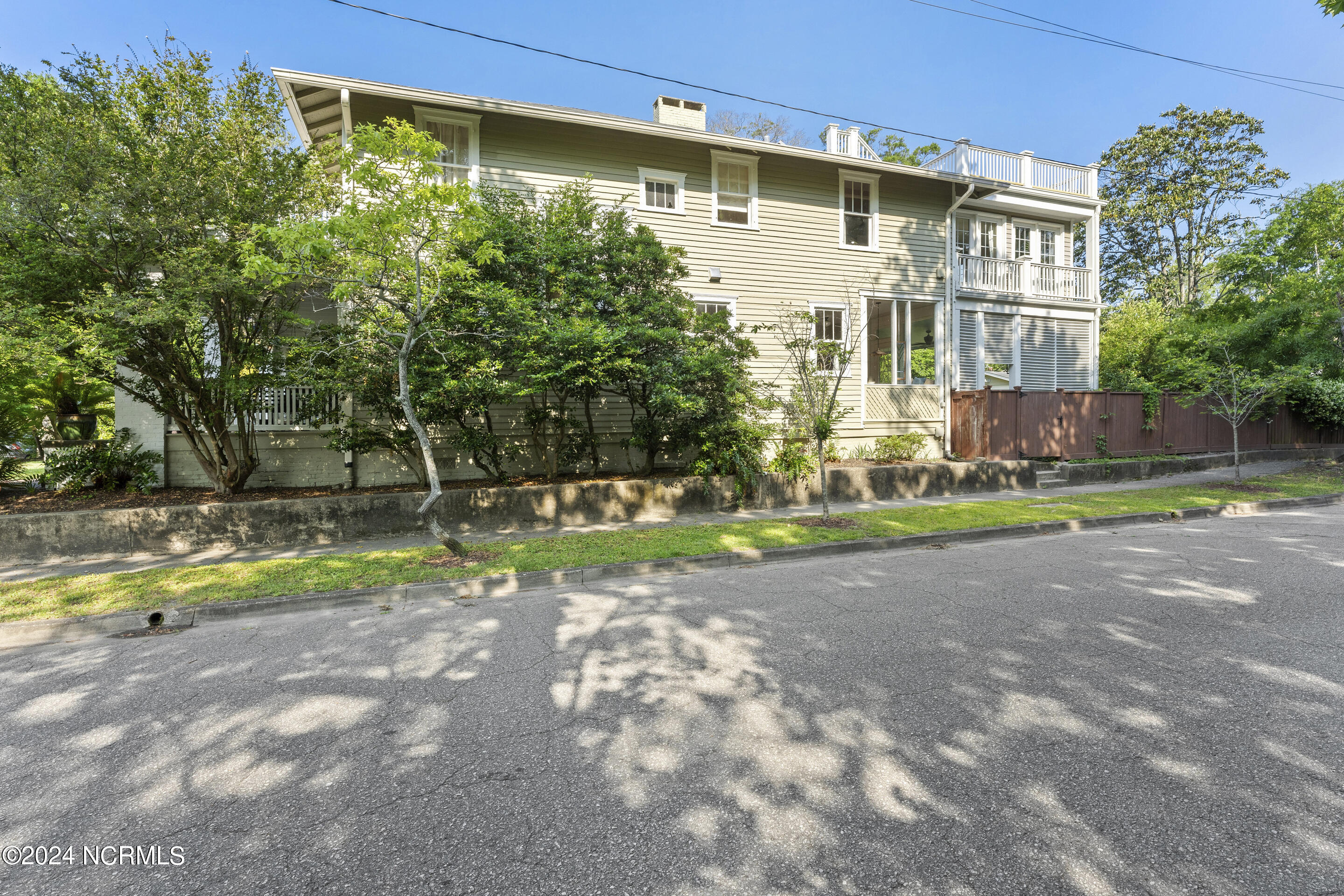 1711 Princess Street