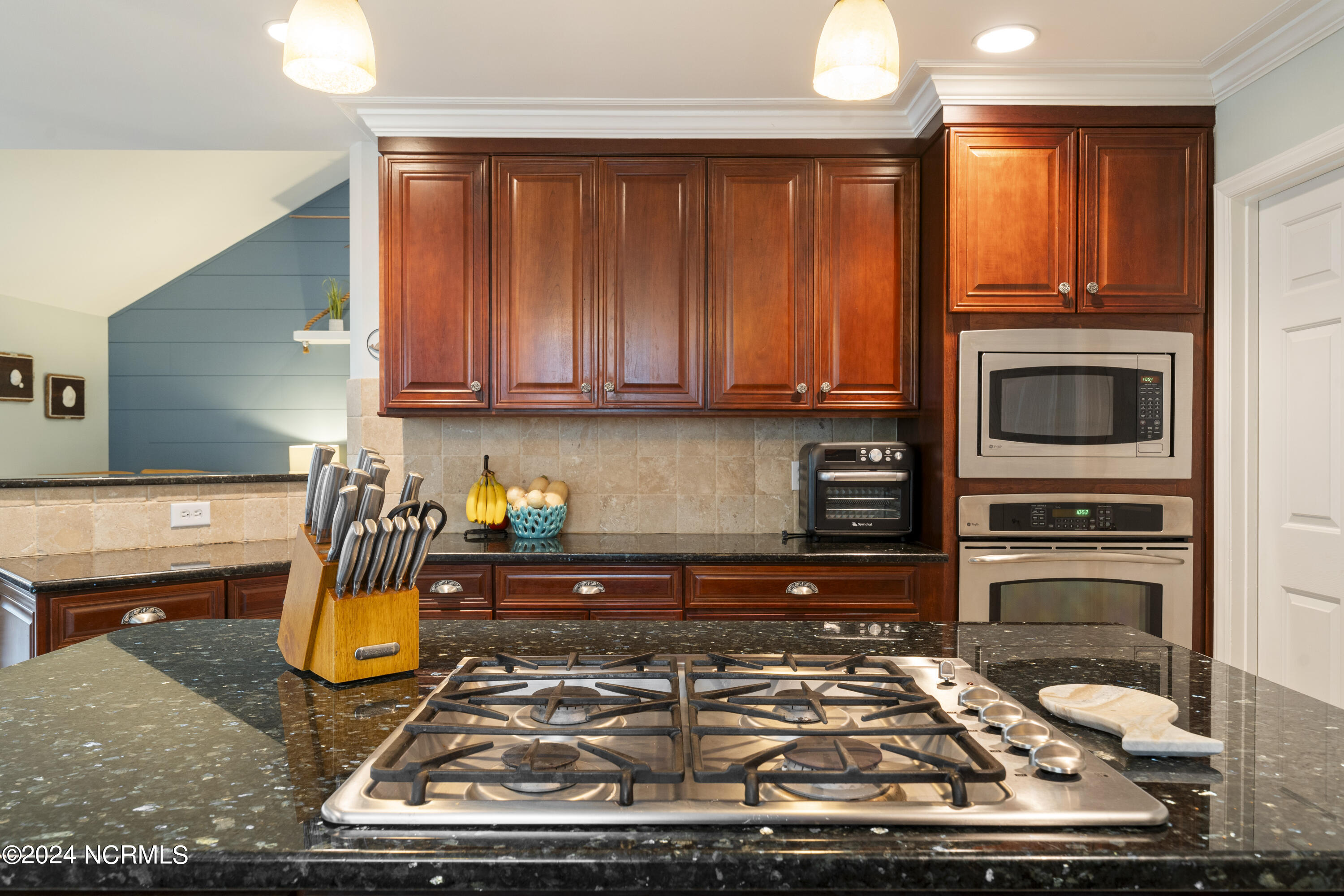 224 Rouen Court