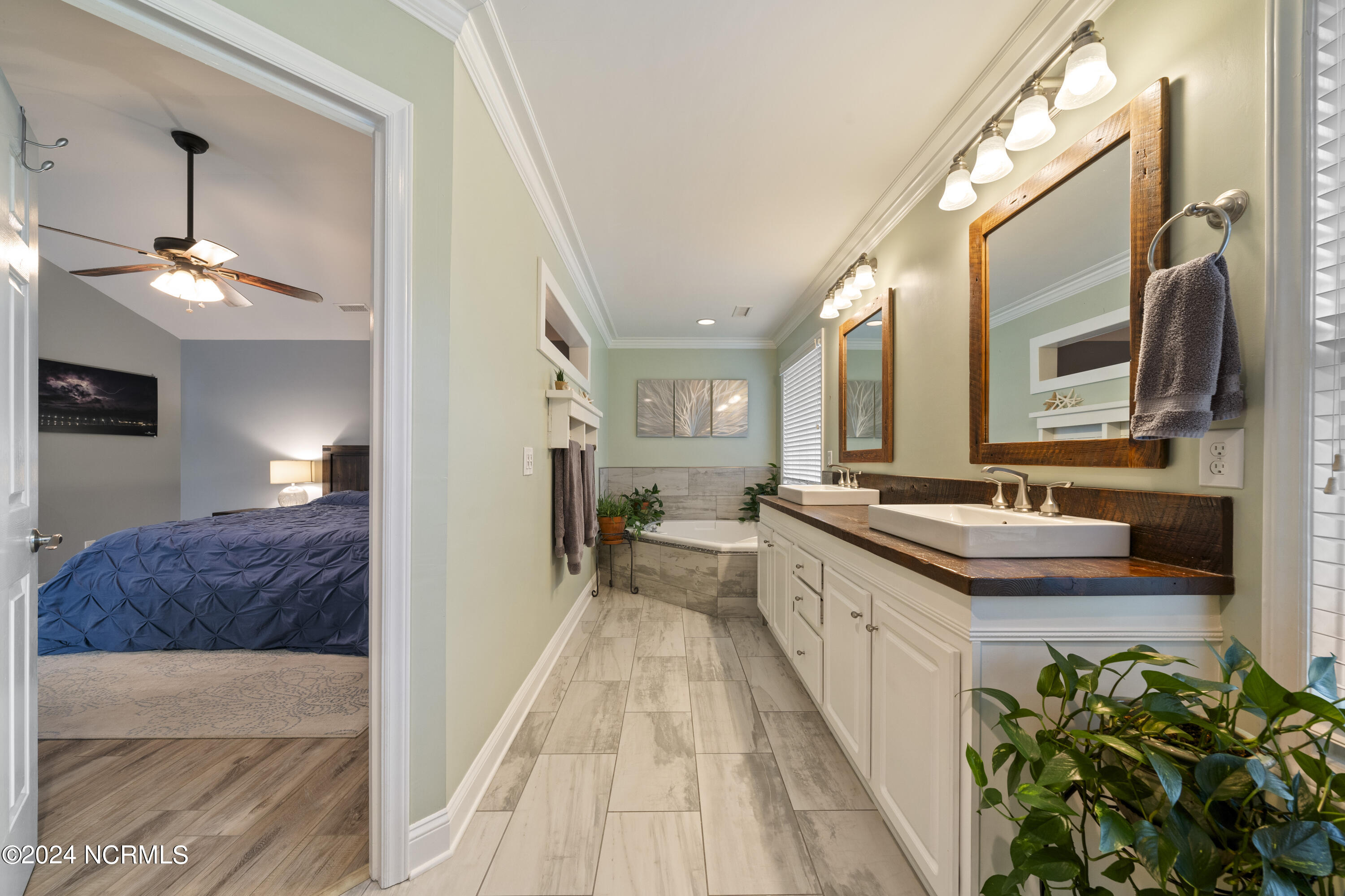 224 Rouen Court