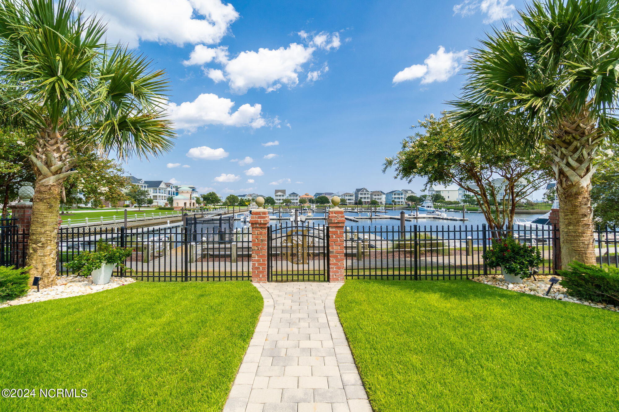 458 Kensington Place