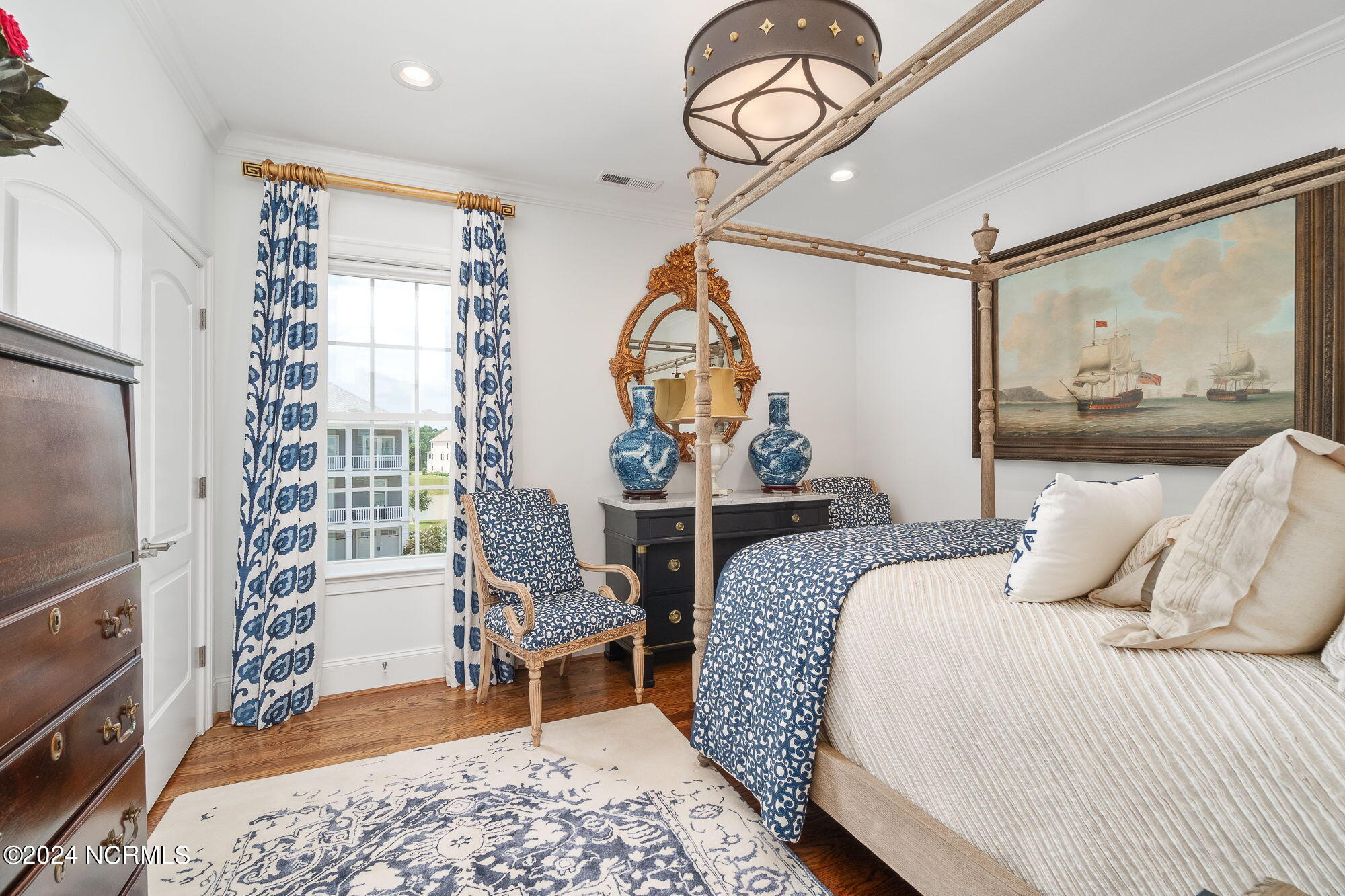 458 Kensington Place