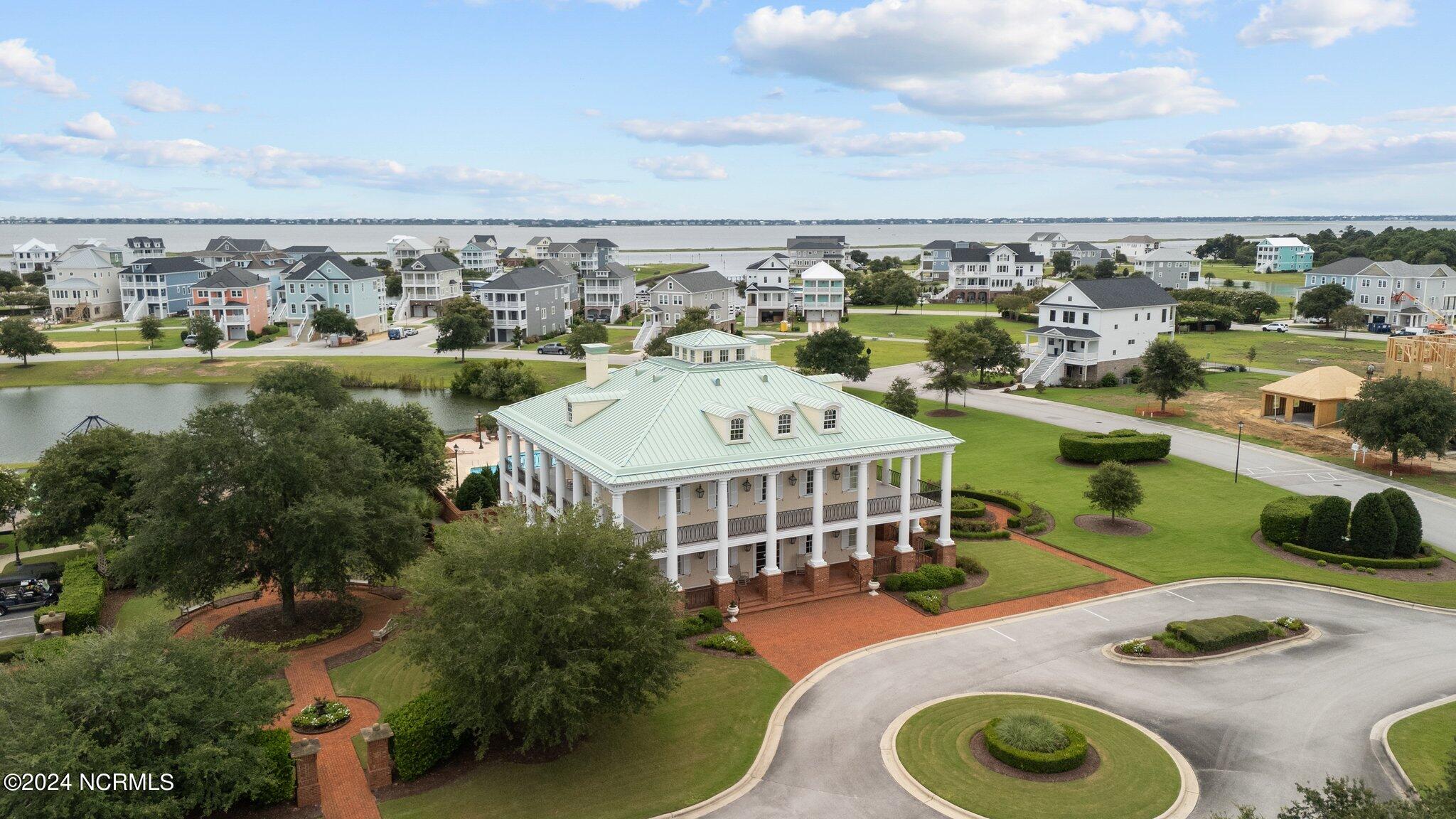 458 Kensington Place