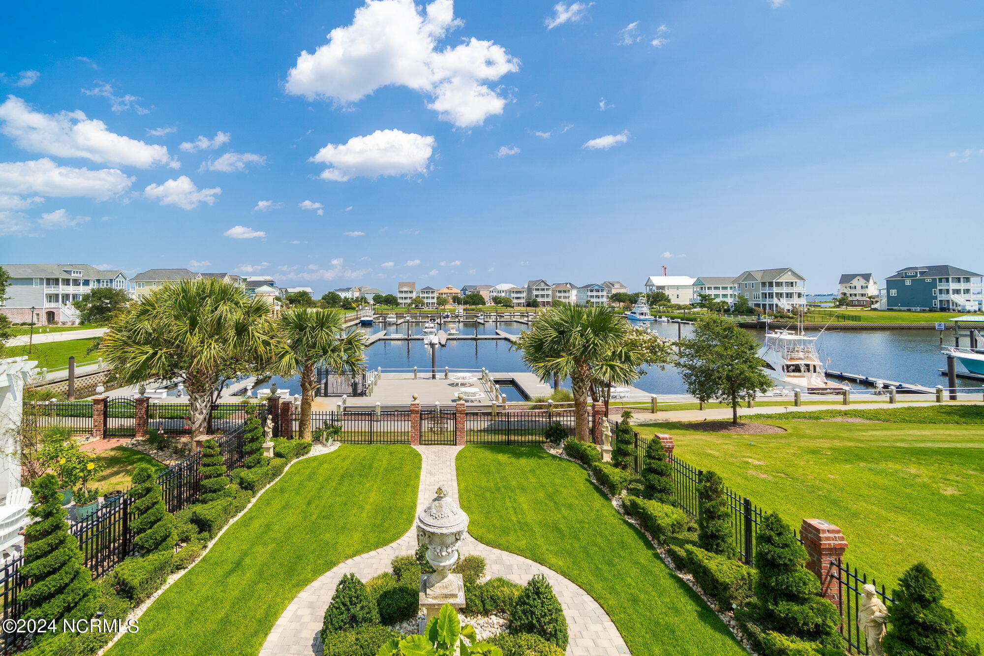 458 Kensington Place