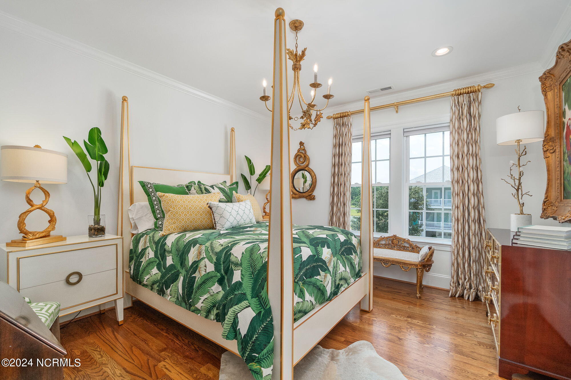 458 Kensington Place