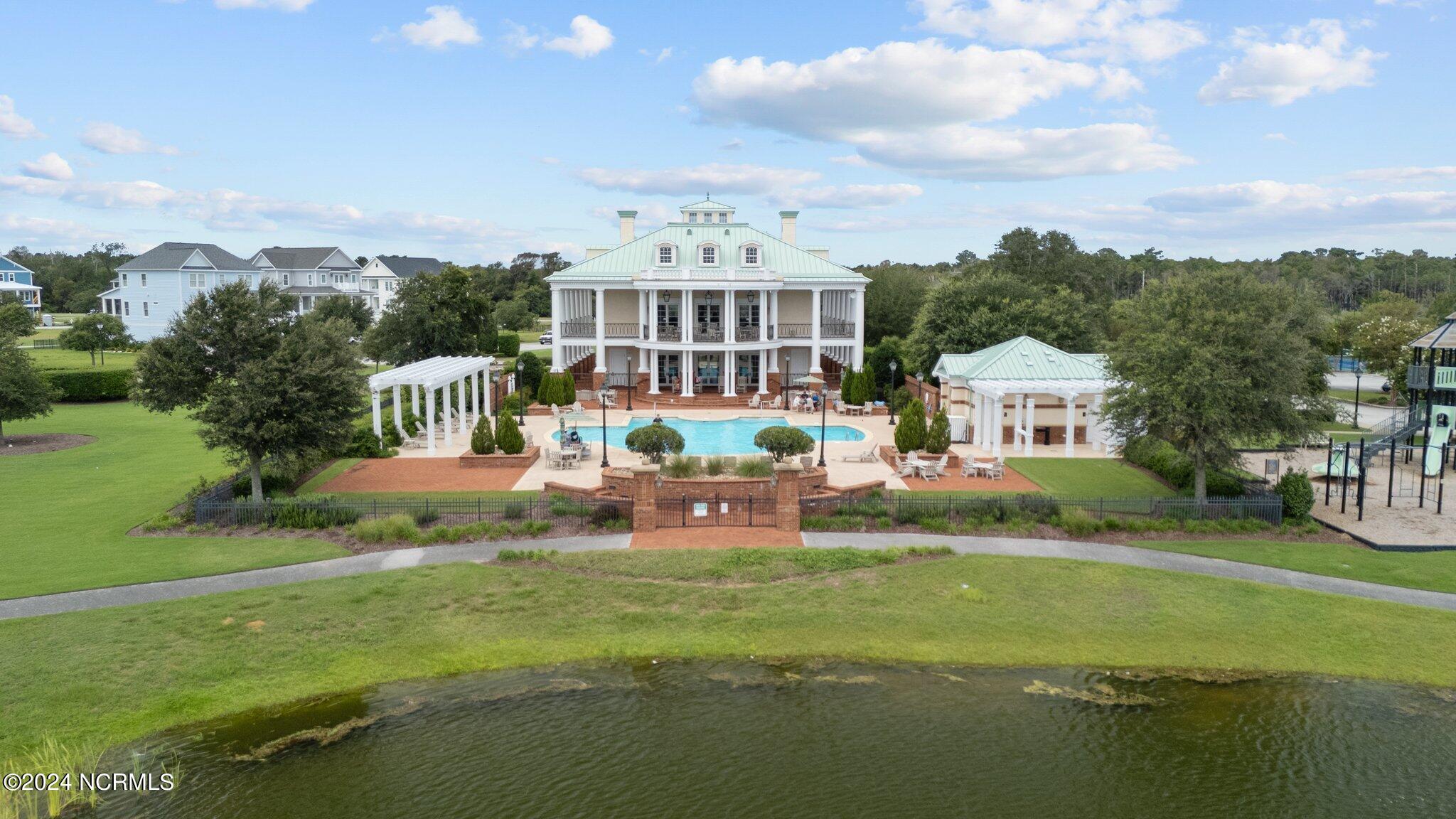 458 Kensington Place