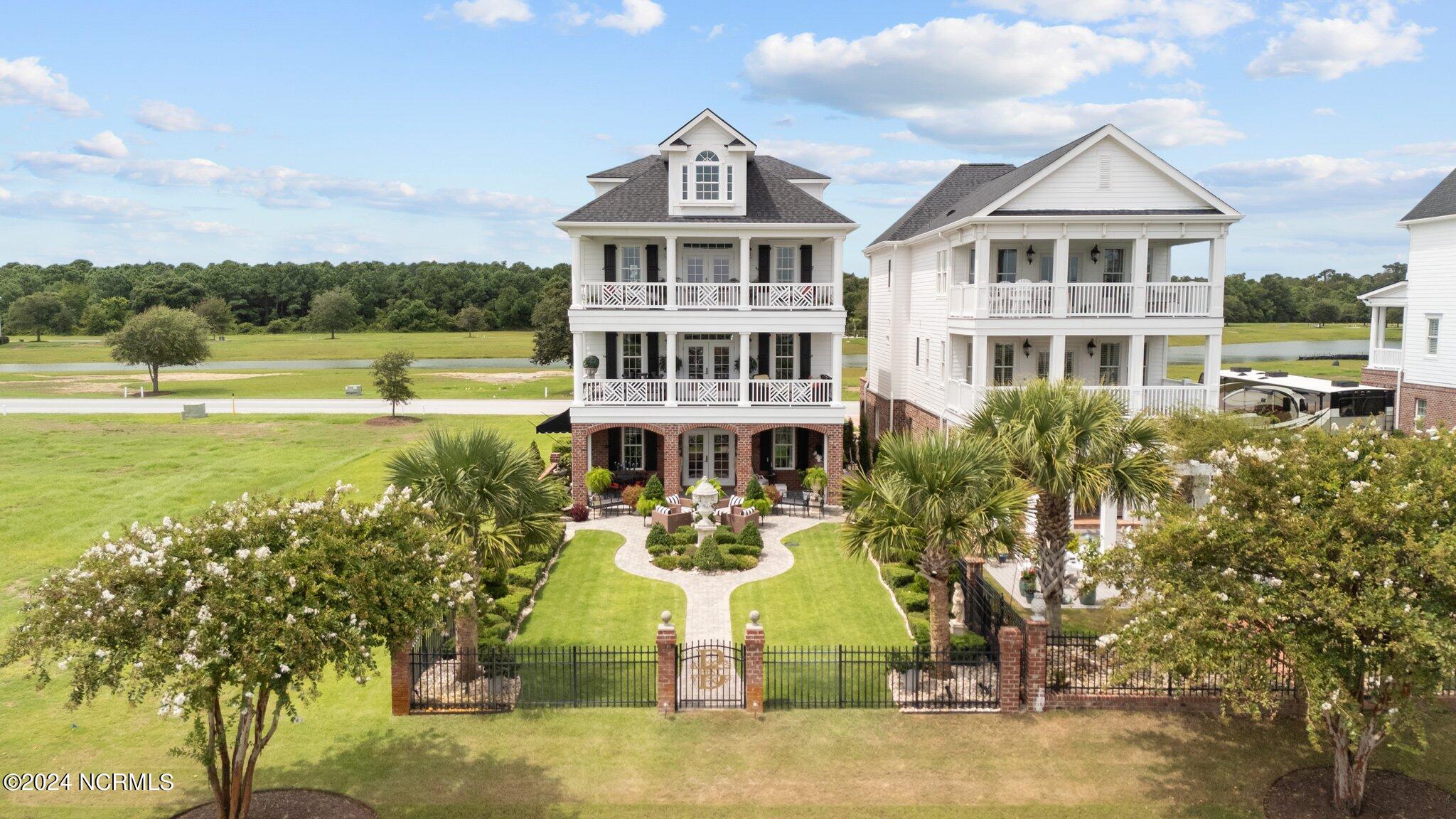 458 Kensington Place