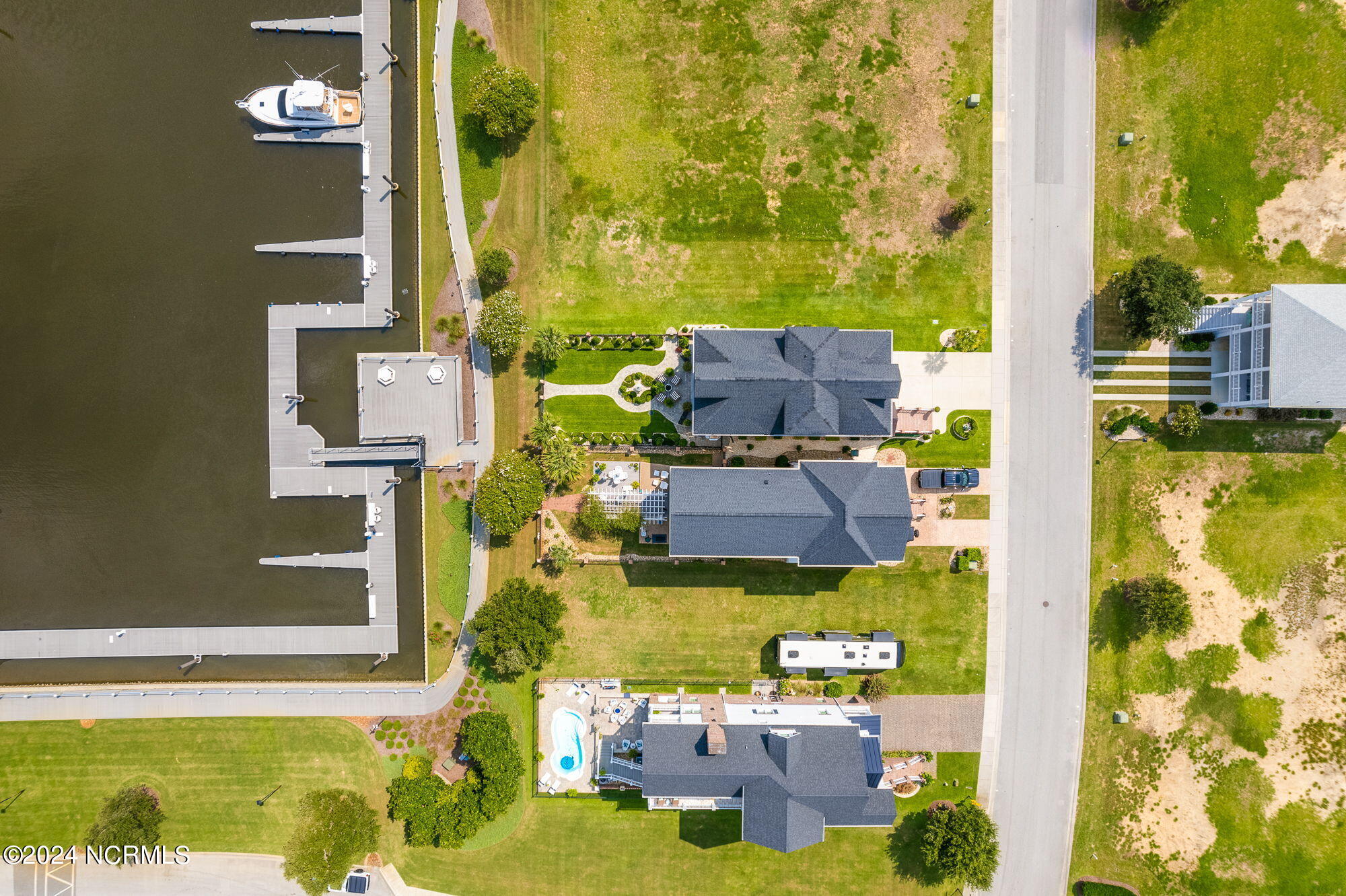 458 Kensington Place