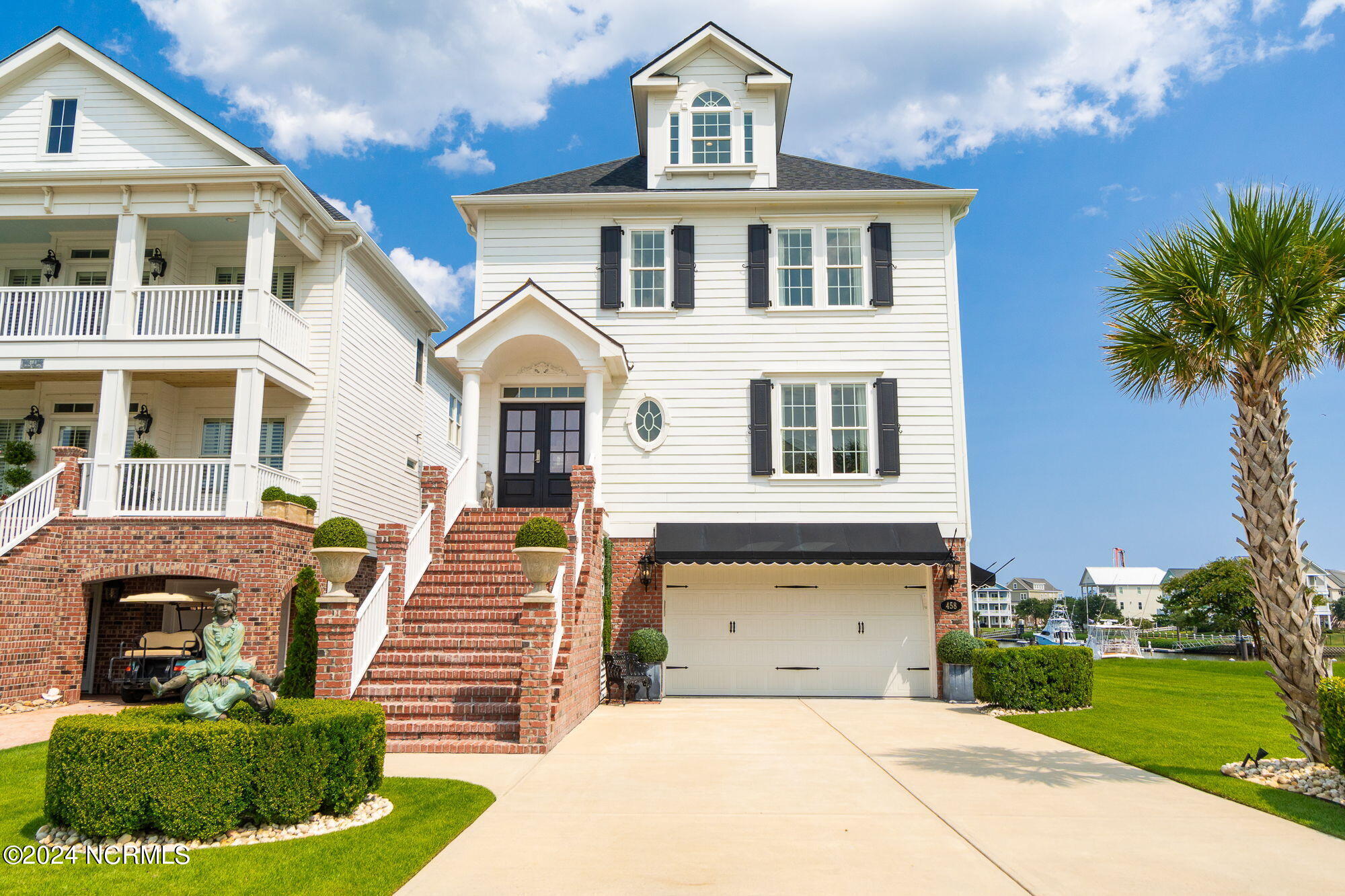 458 Kensington Place