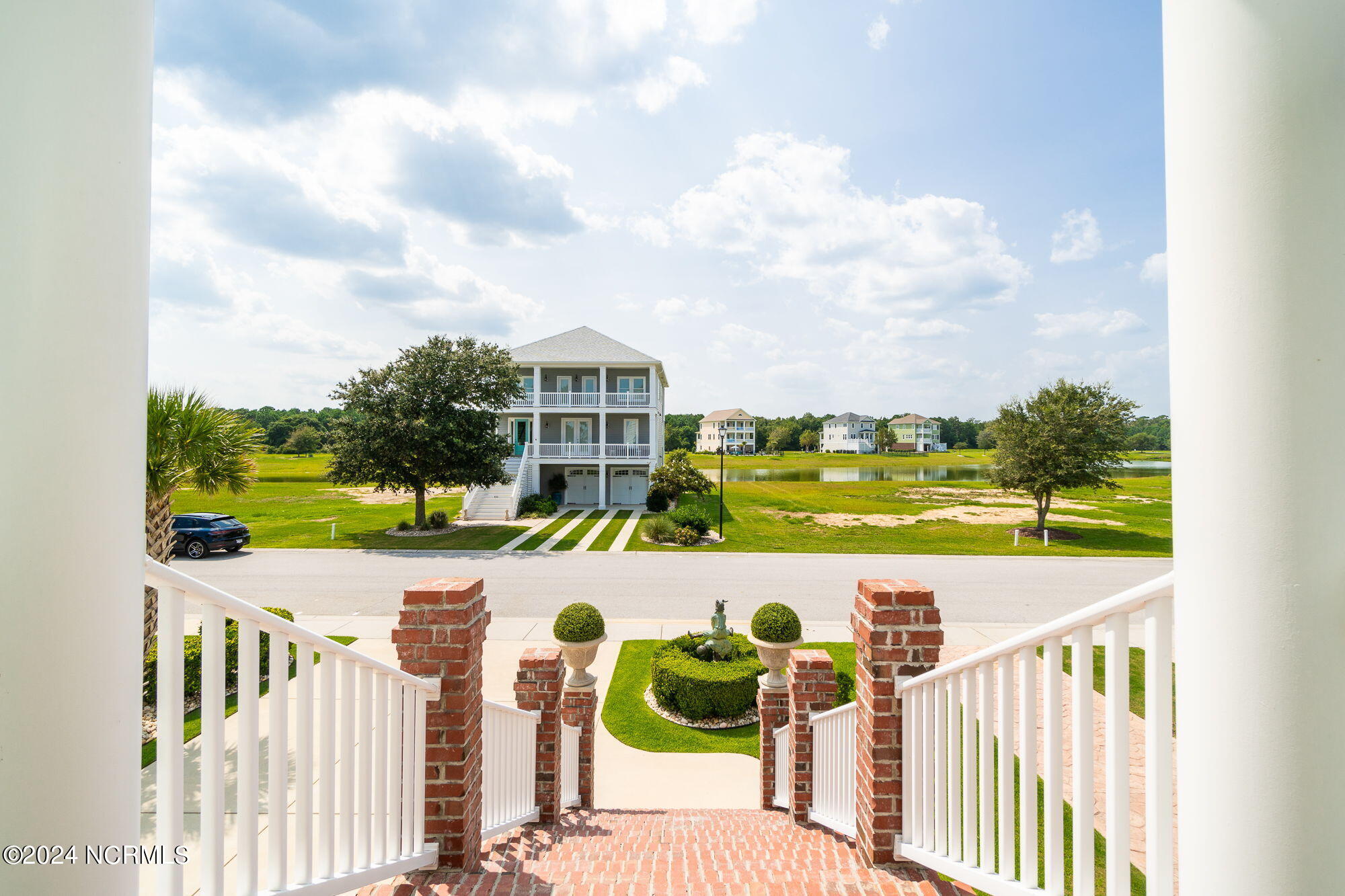 458 Kensington Place