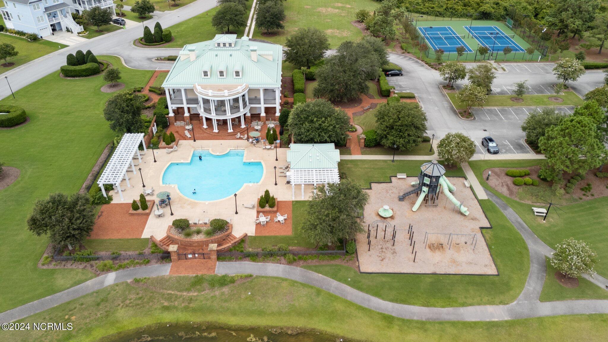 458 Kensington Place