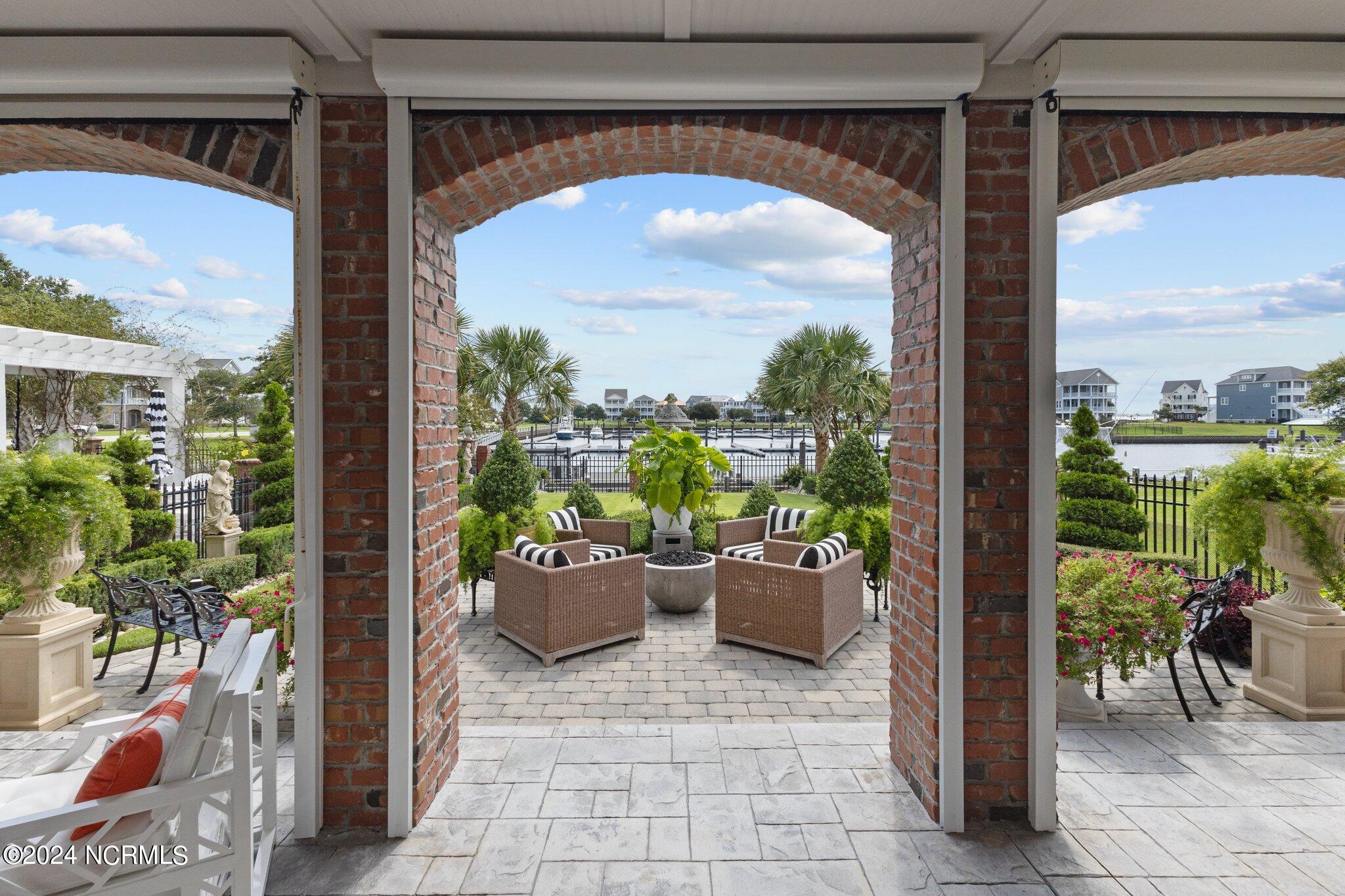 458 Kensington Place