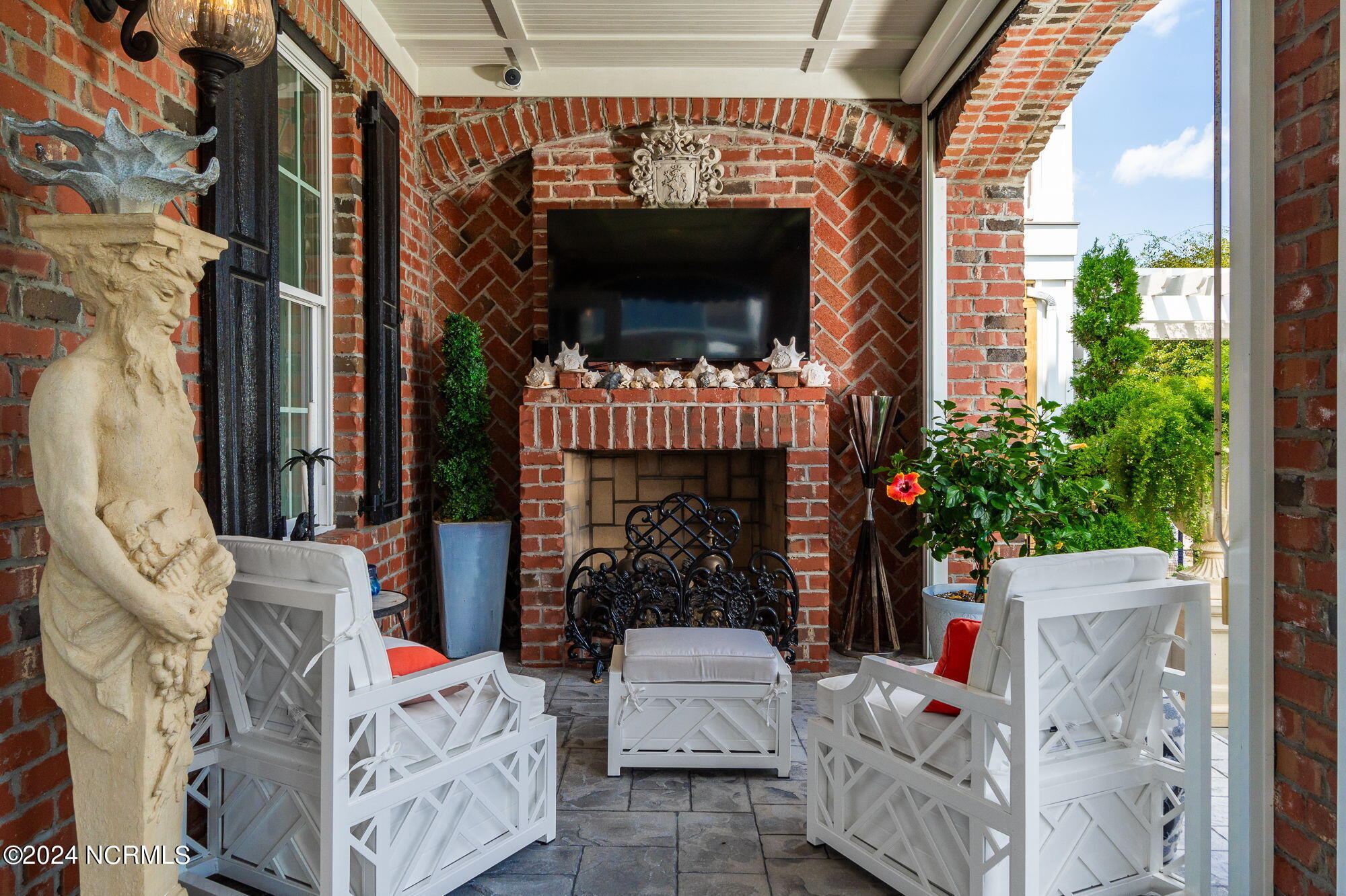 458 Kensington Place