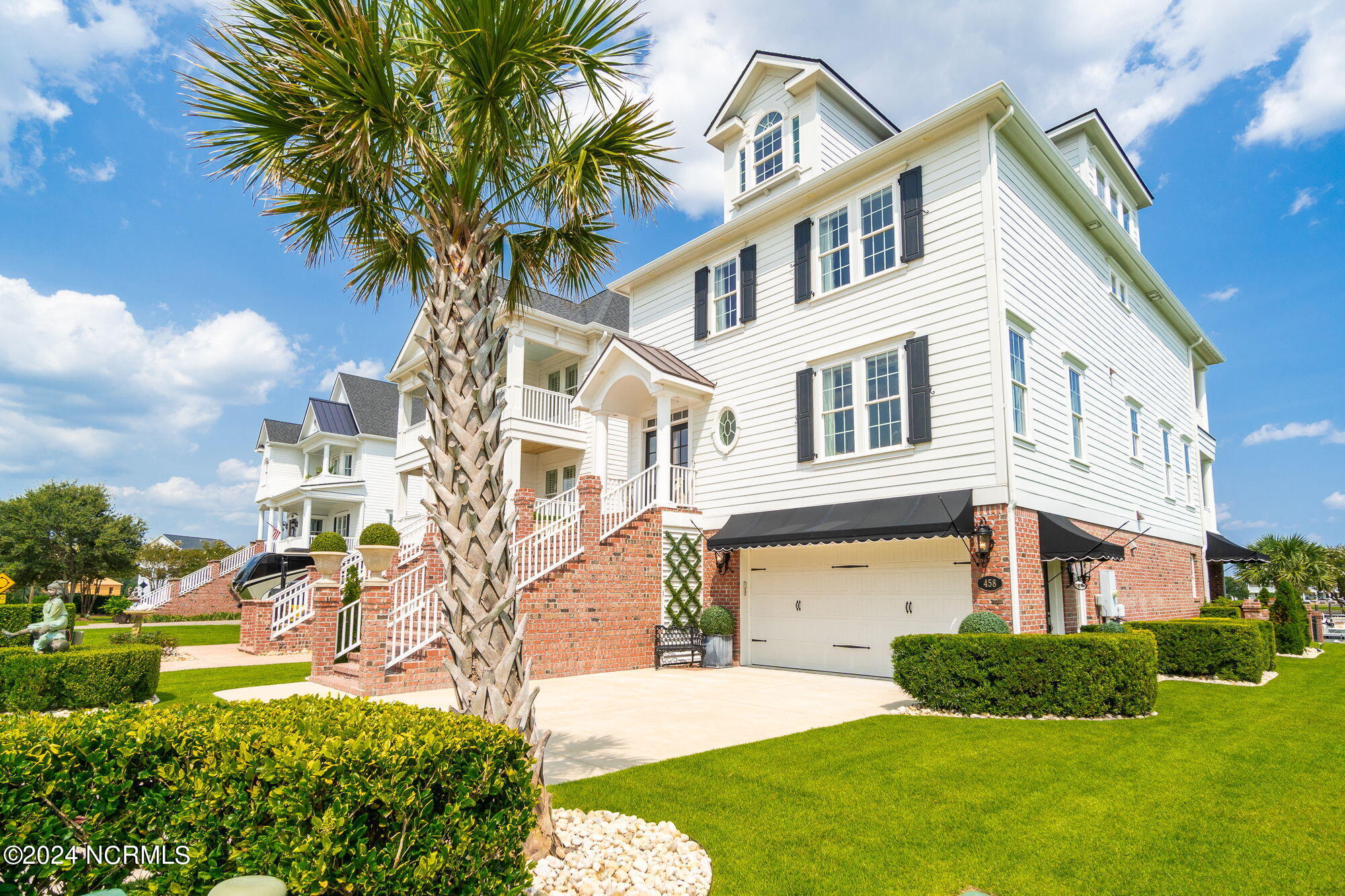 458 Kensington Place