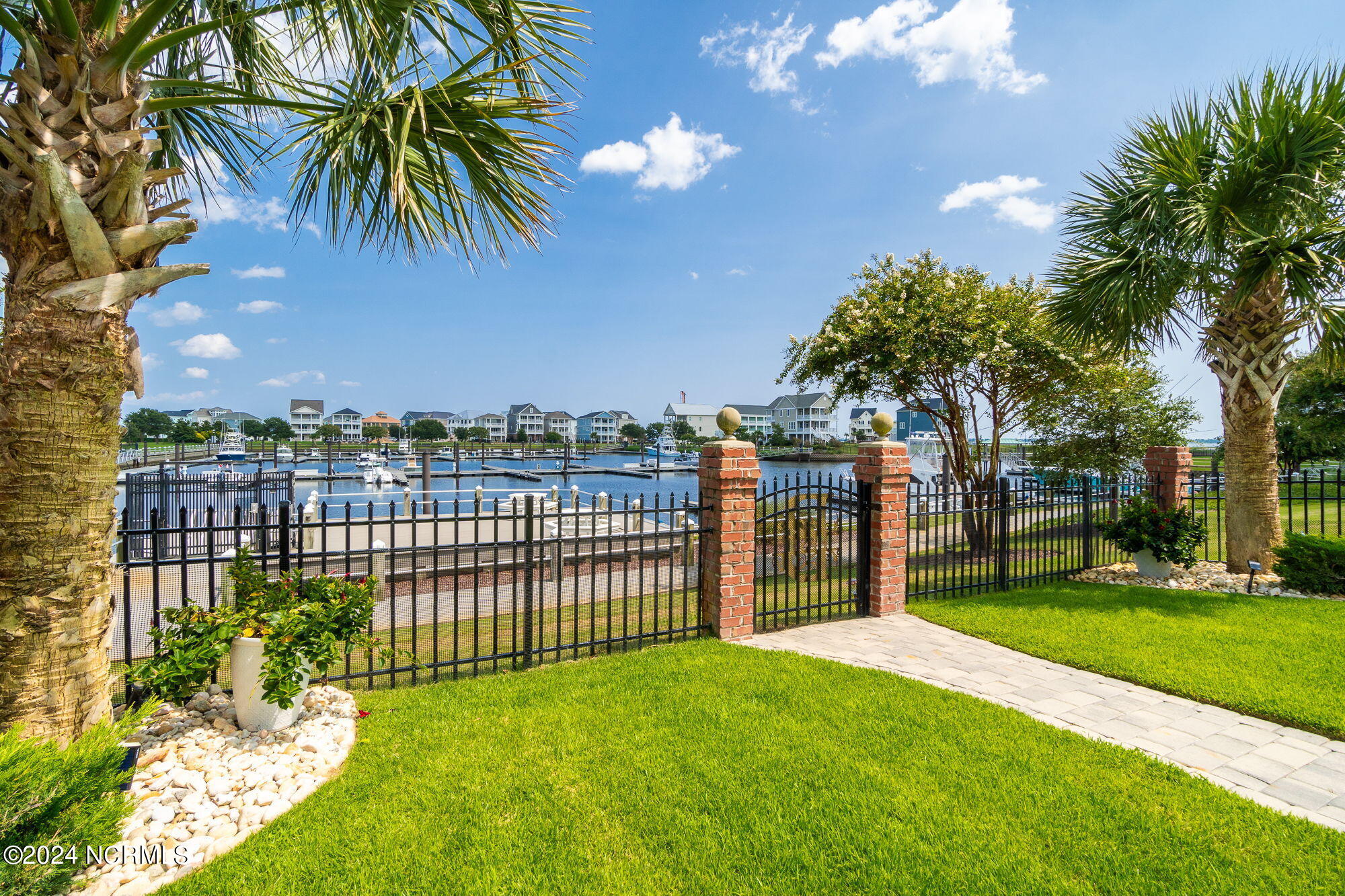 458 Kensington Place