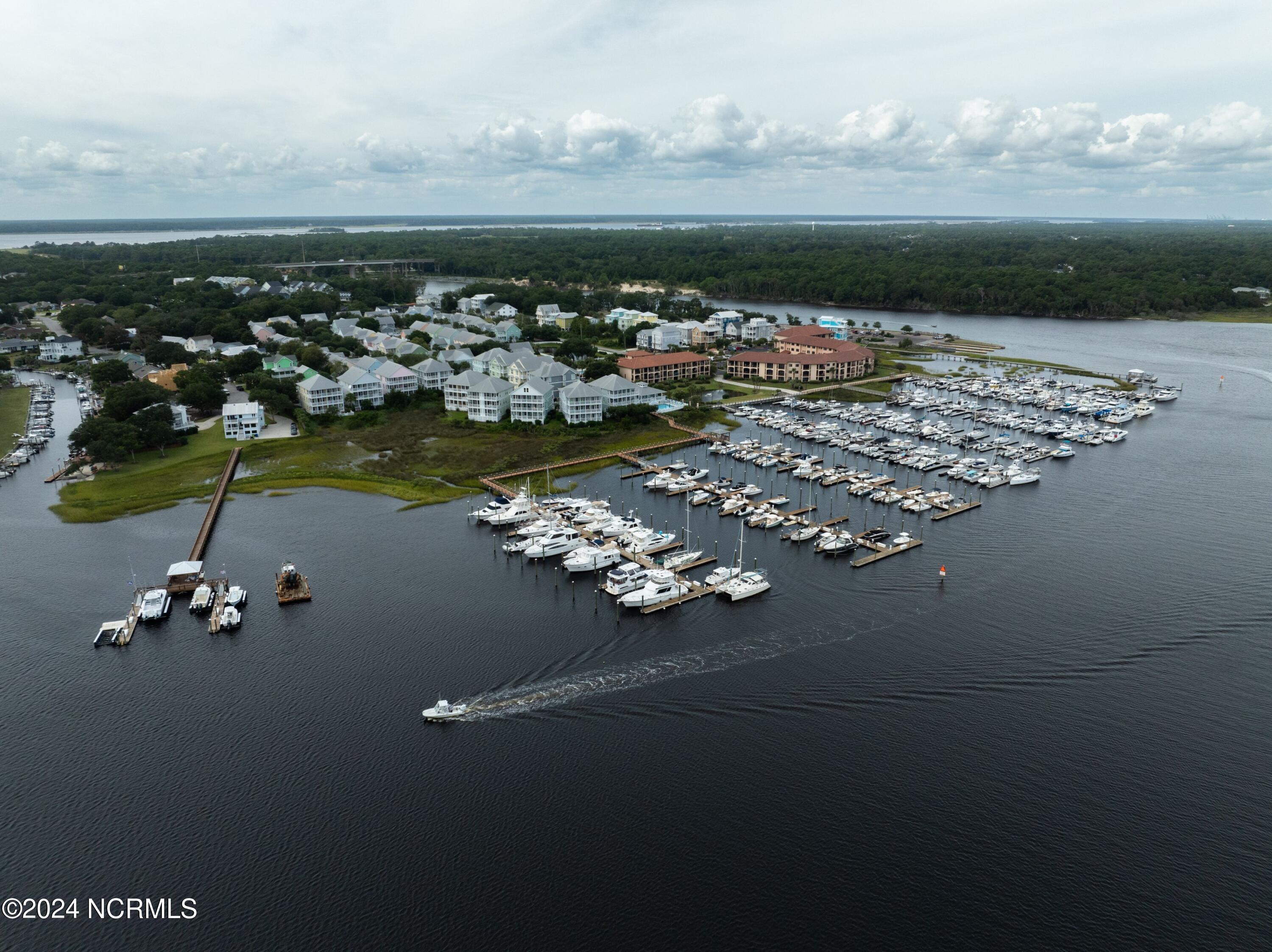 61 Harbour Point Yacht Club