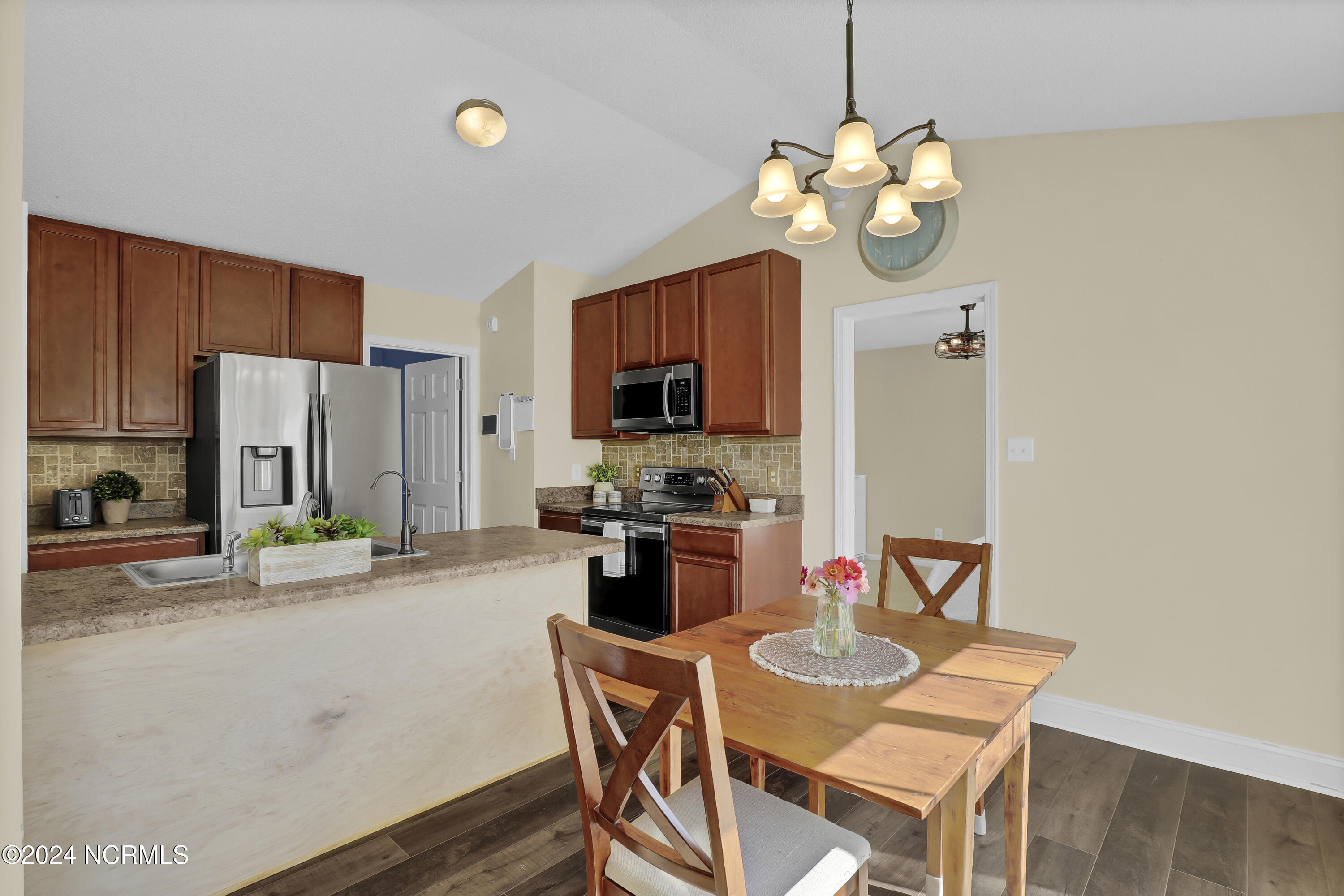 412 Jessica Court