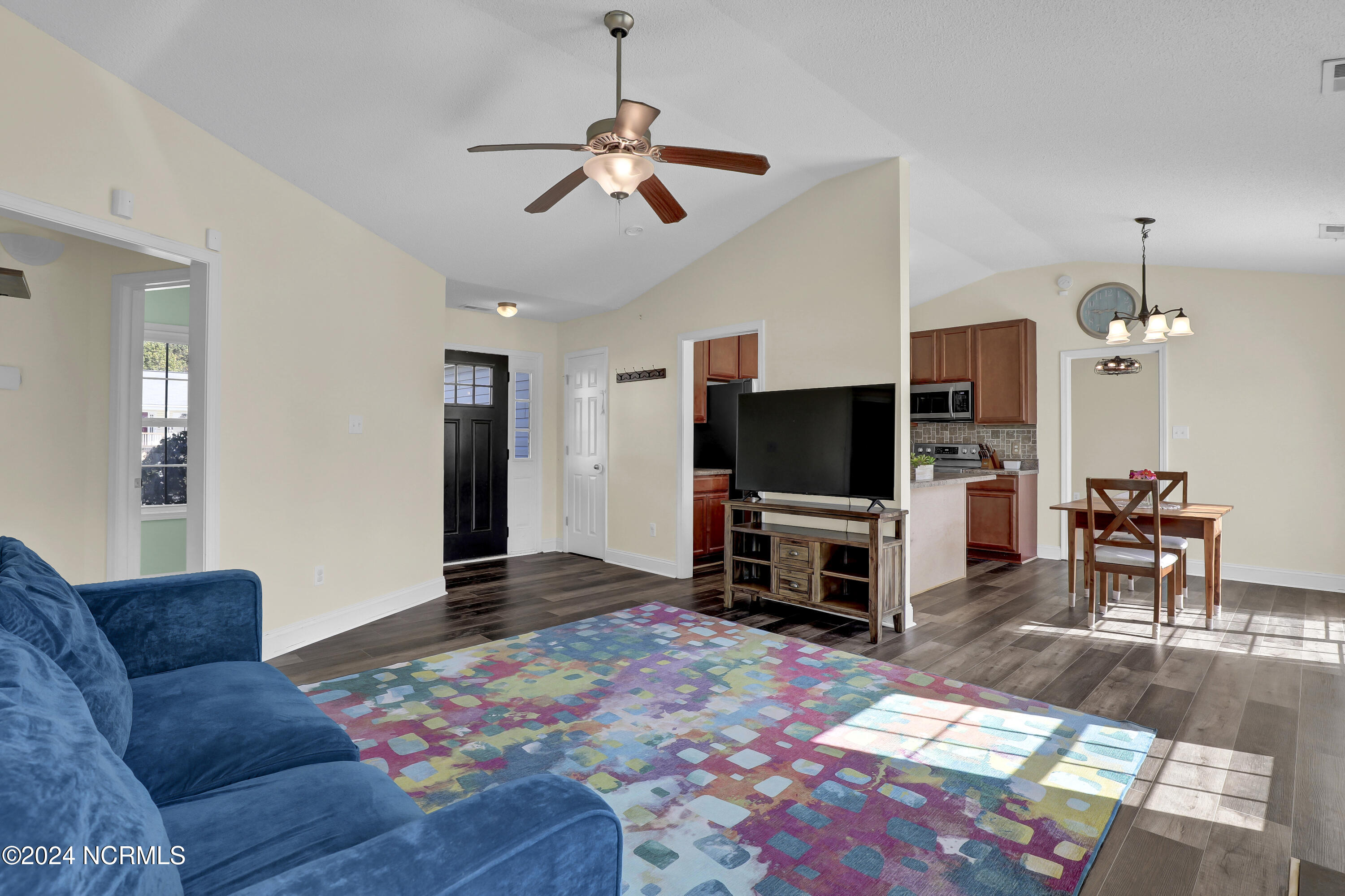 412 Jessica Court