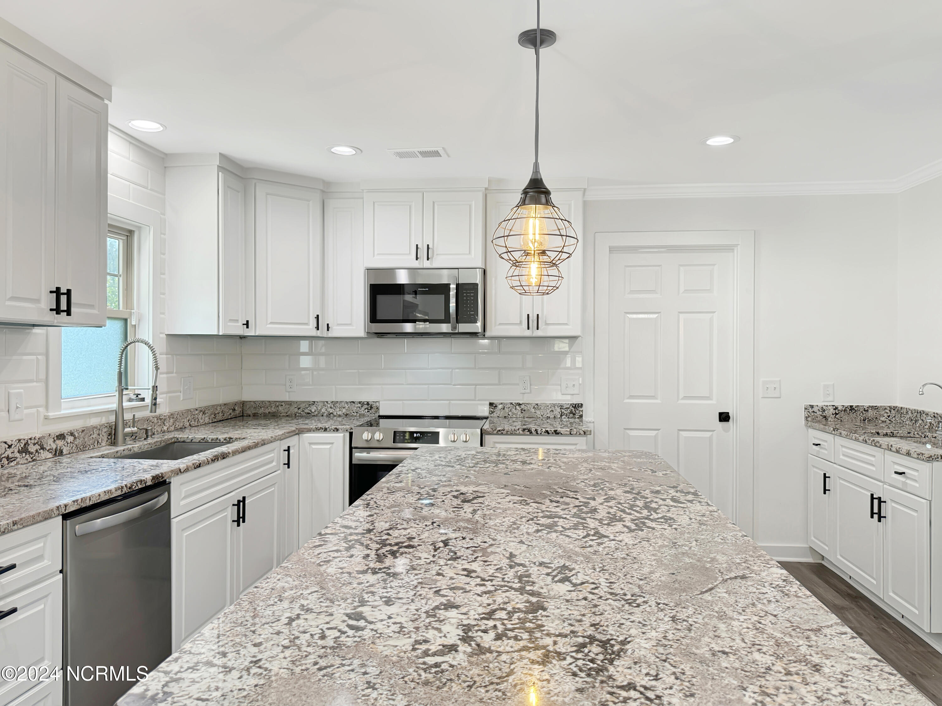 162 Richard Everett Road