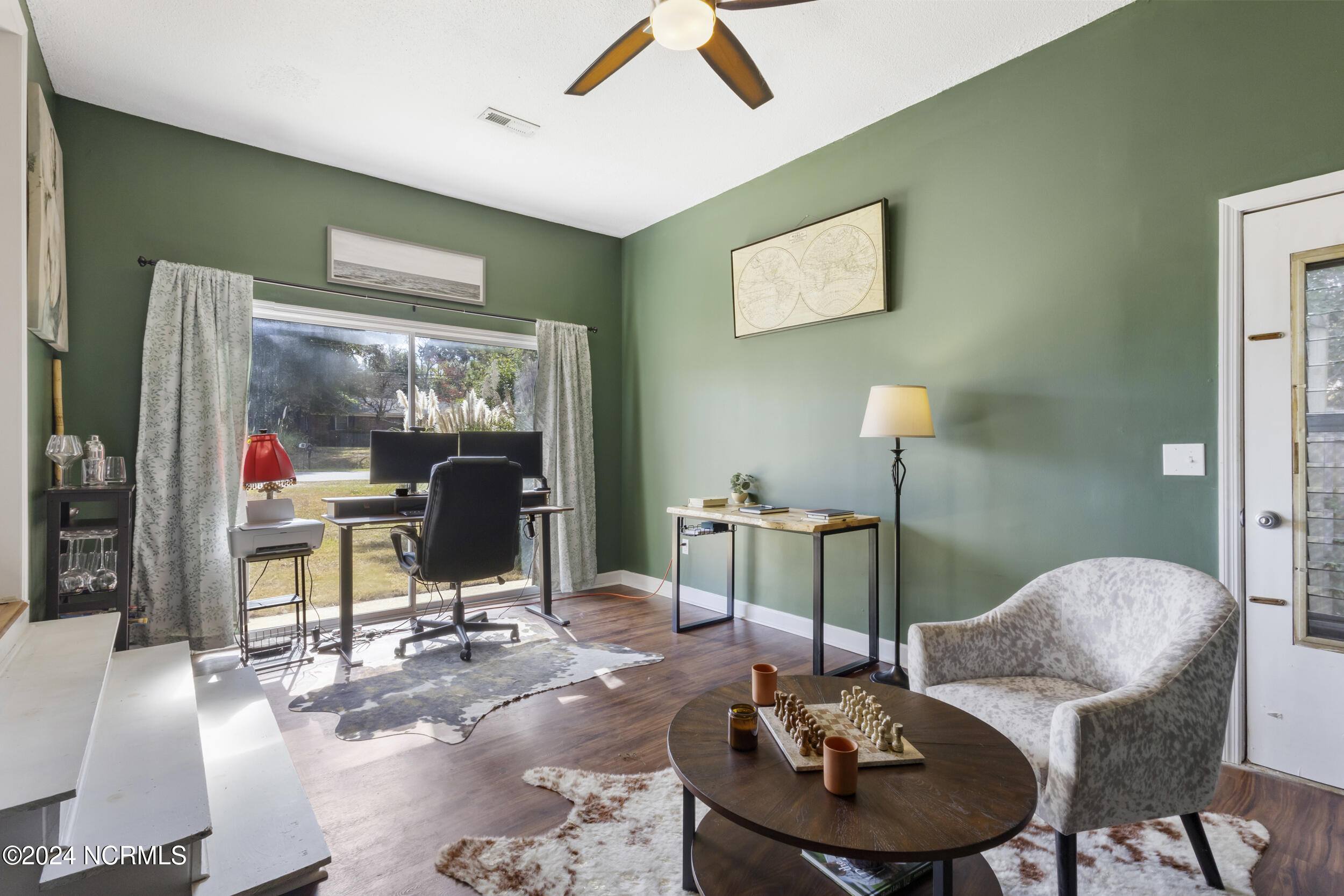 4121 Lockwood Drive