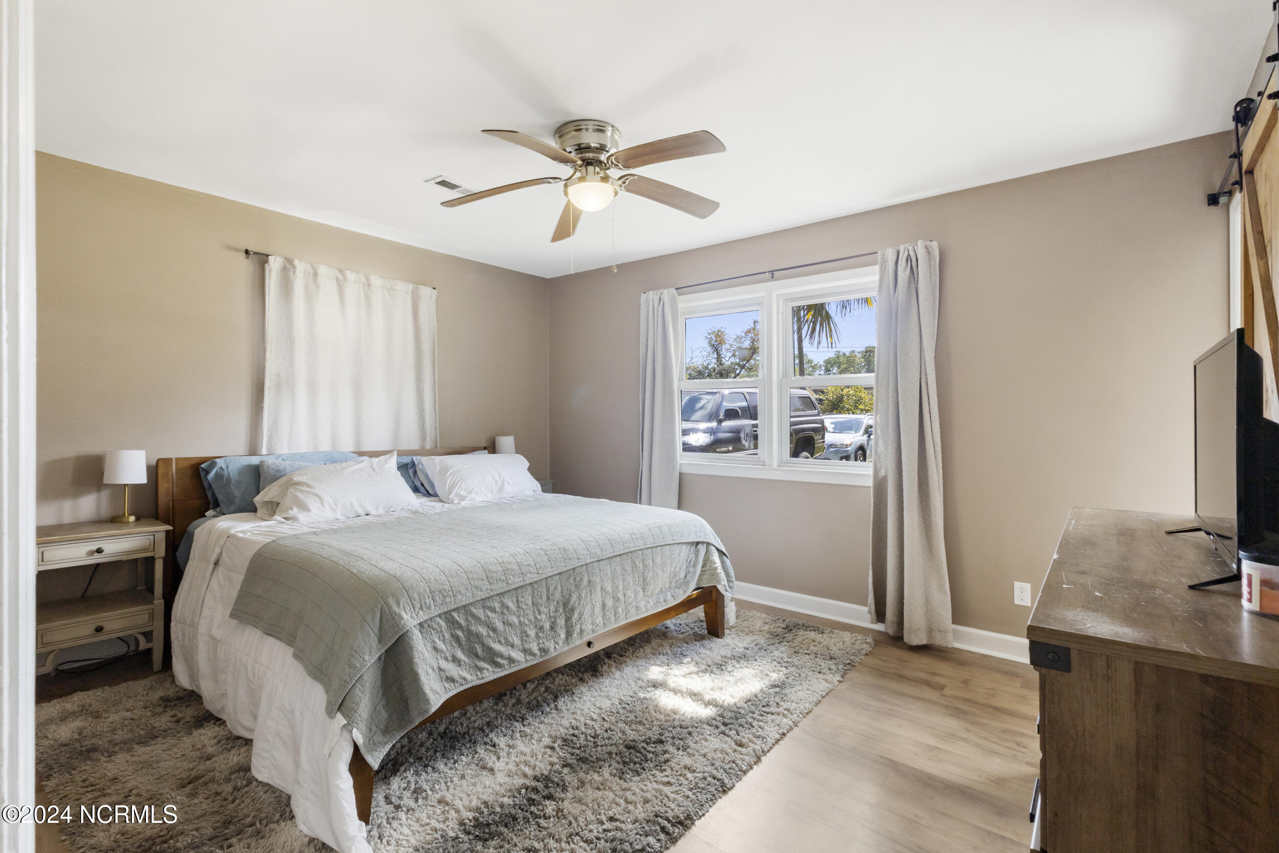 4121 Lockwood Drive