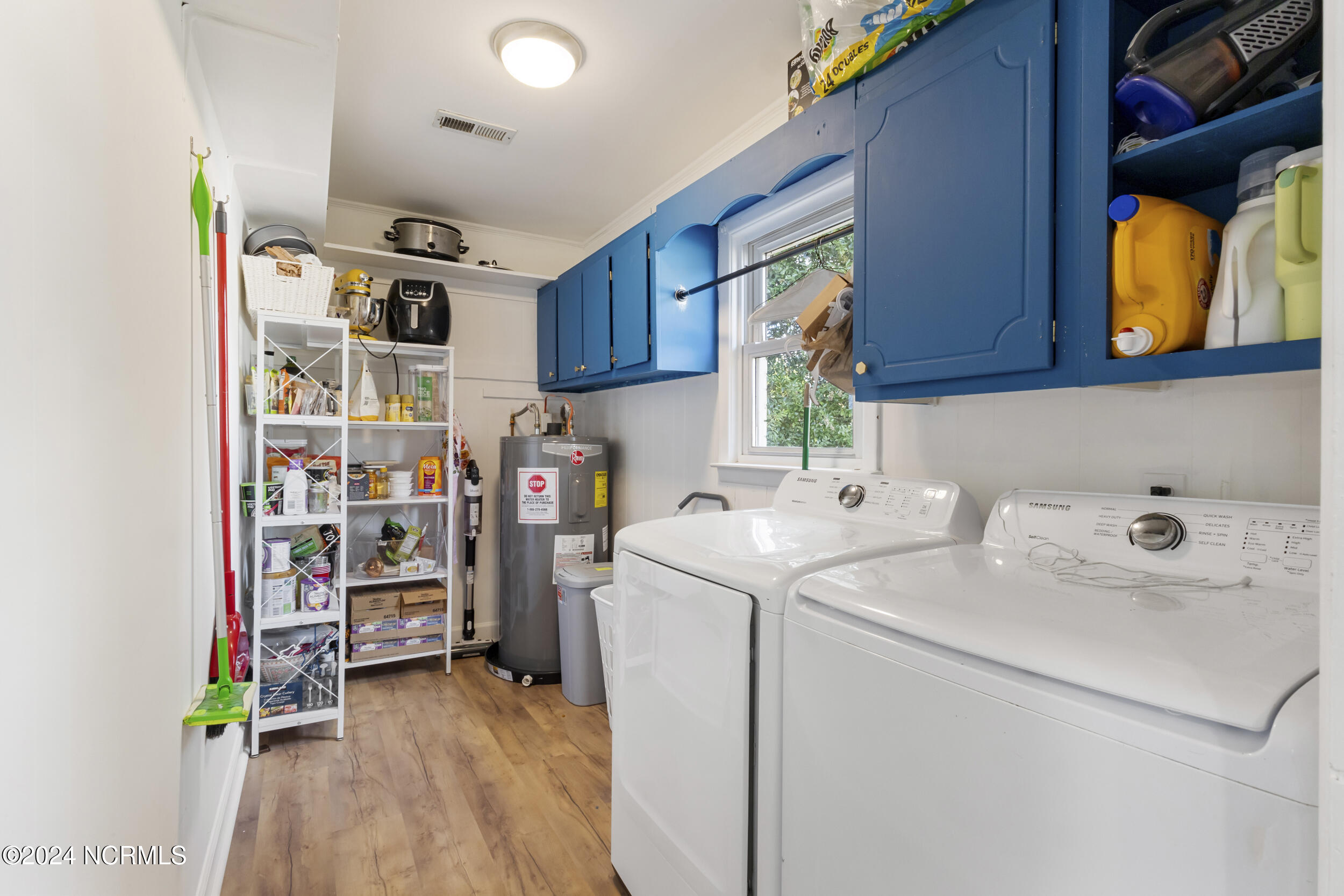 4121 Lockwood Drive