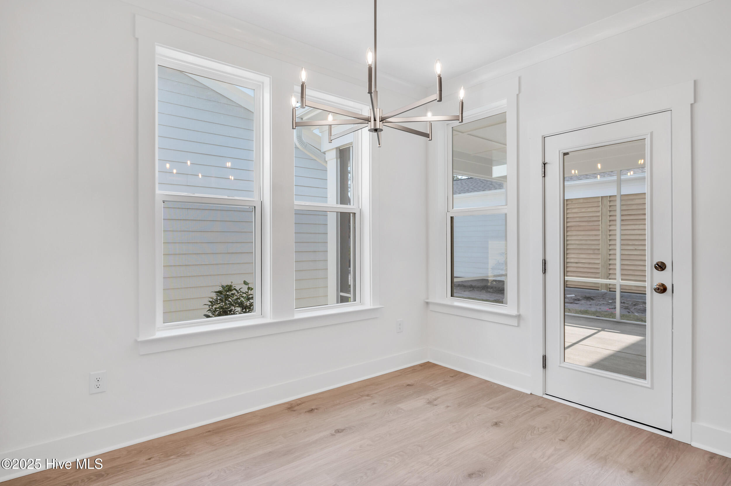 3833 Mason Port Drive, 102