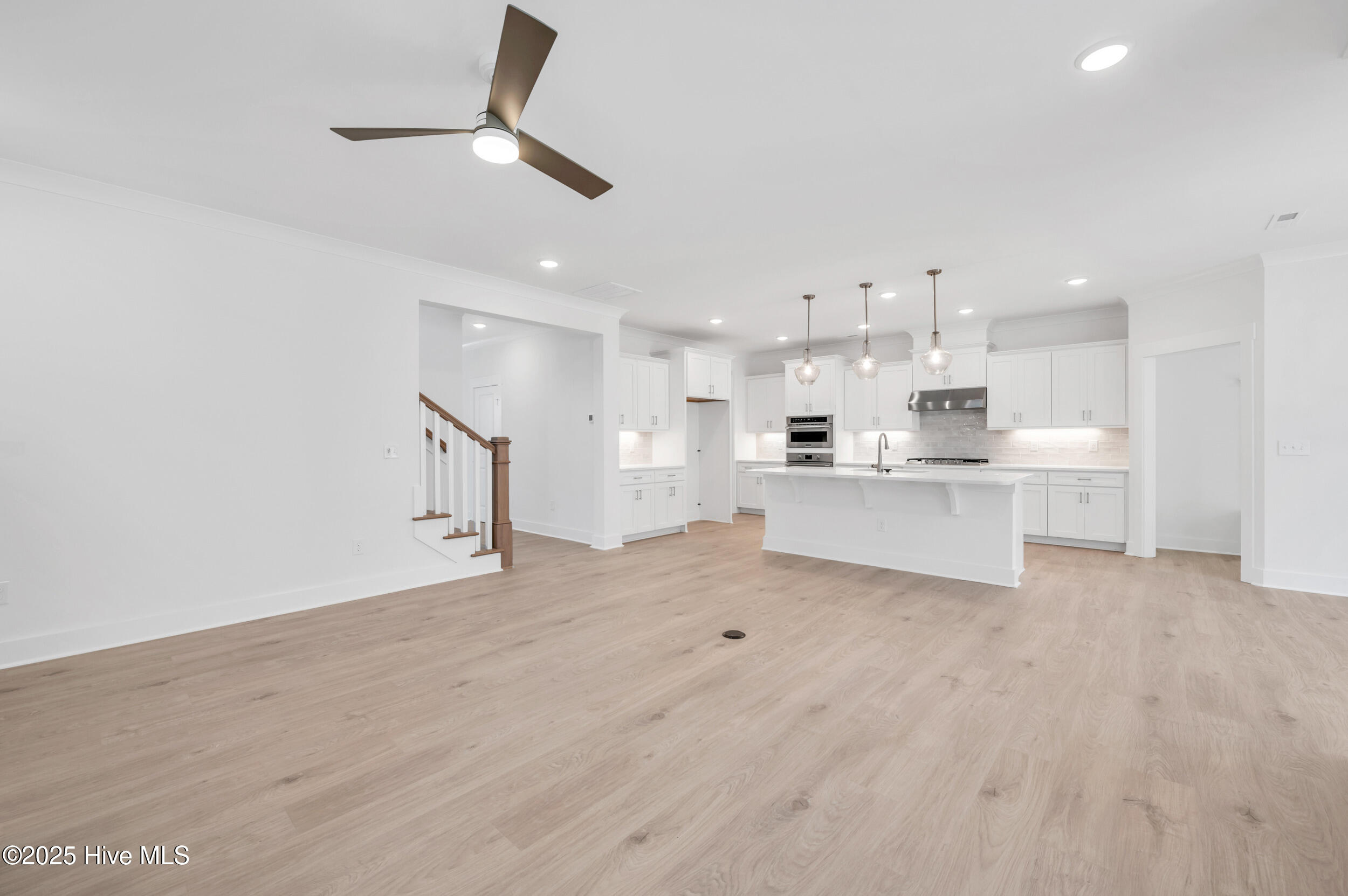 3833 Mason Port Drive, 102