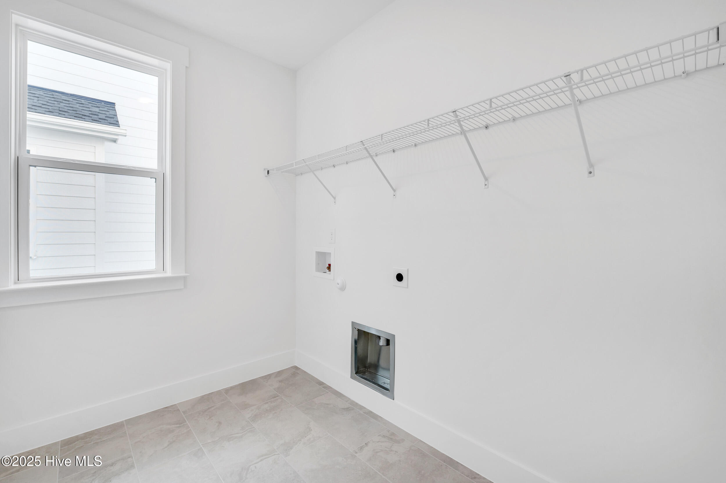 3833 Mason Port Drive, 102