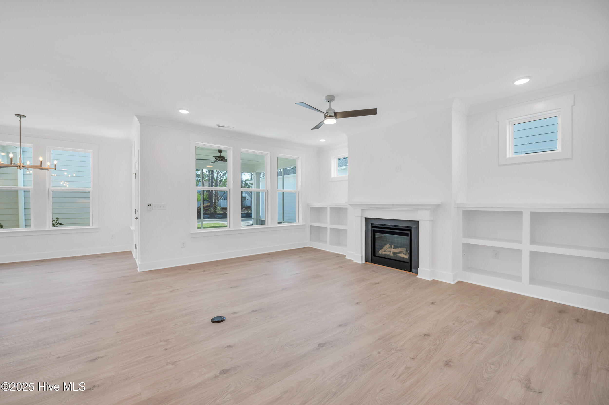 3833 Mason Port Drive, 102