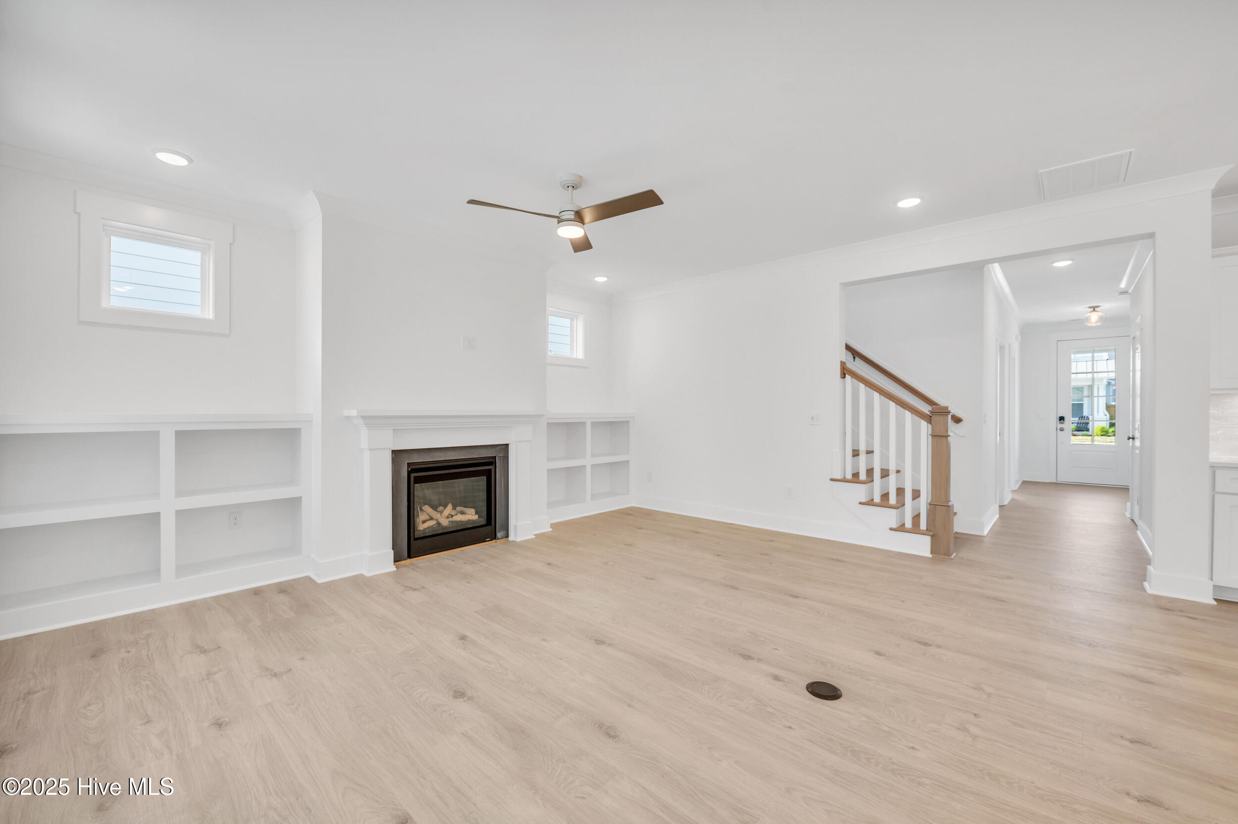 3833 Mason Port Drive, 102