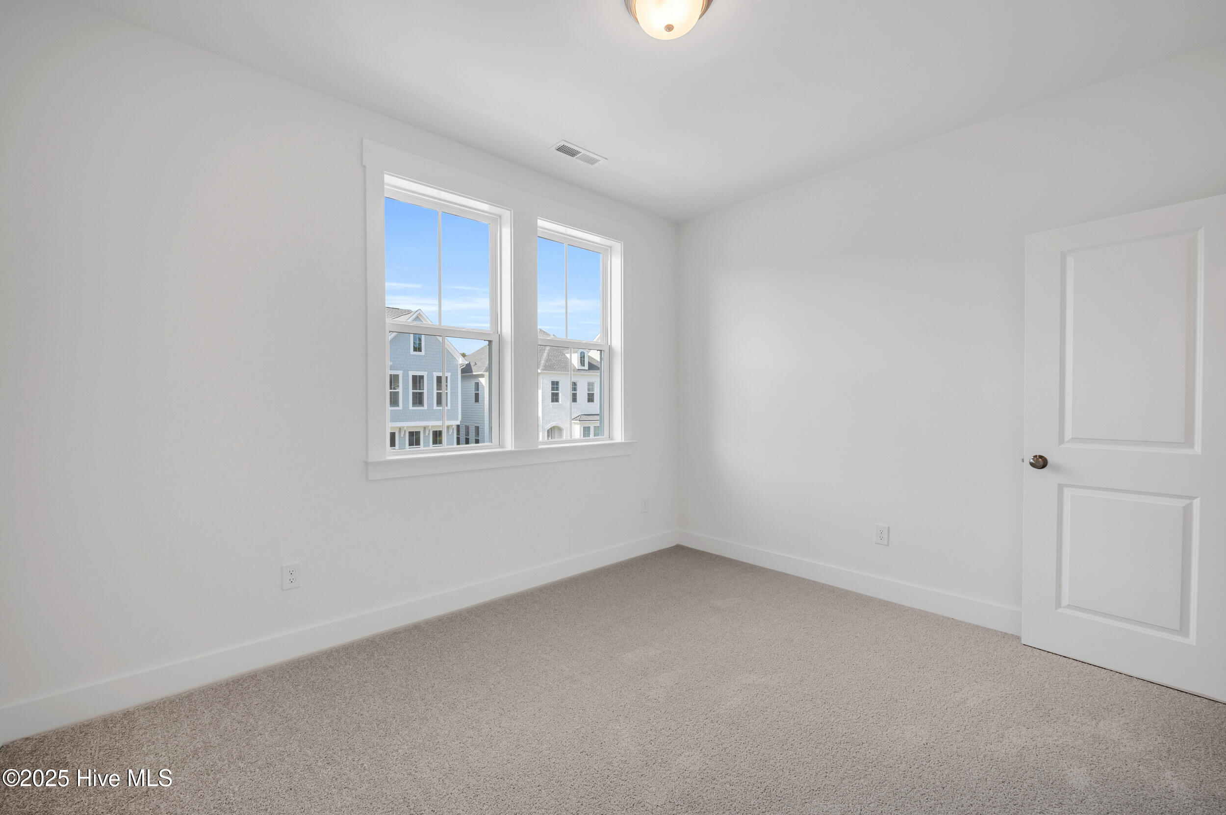 3833 Mason Port Drive, 102