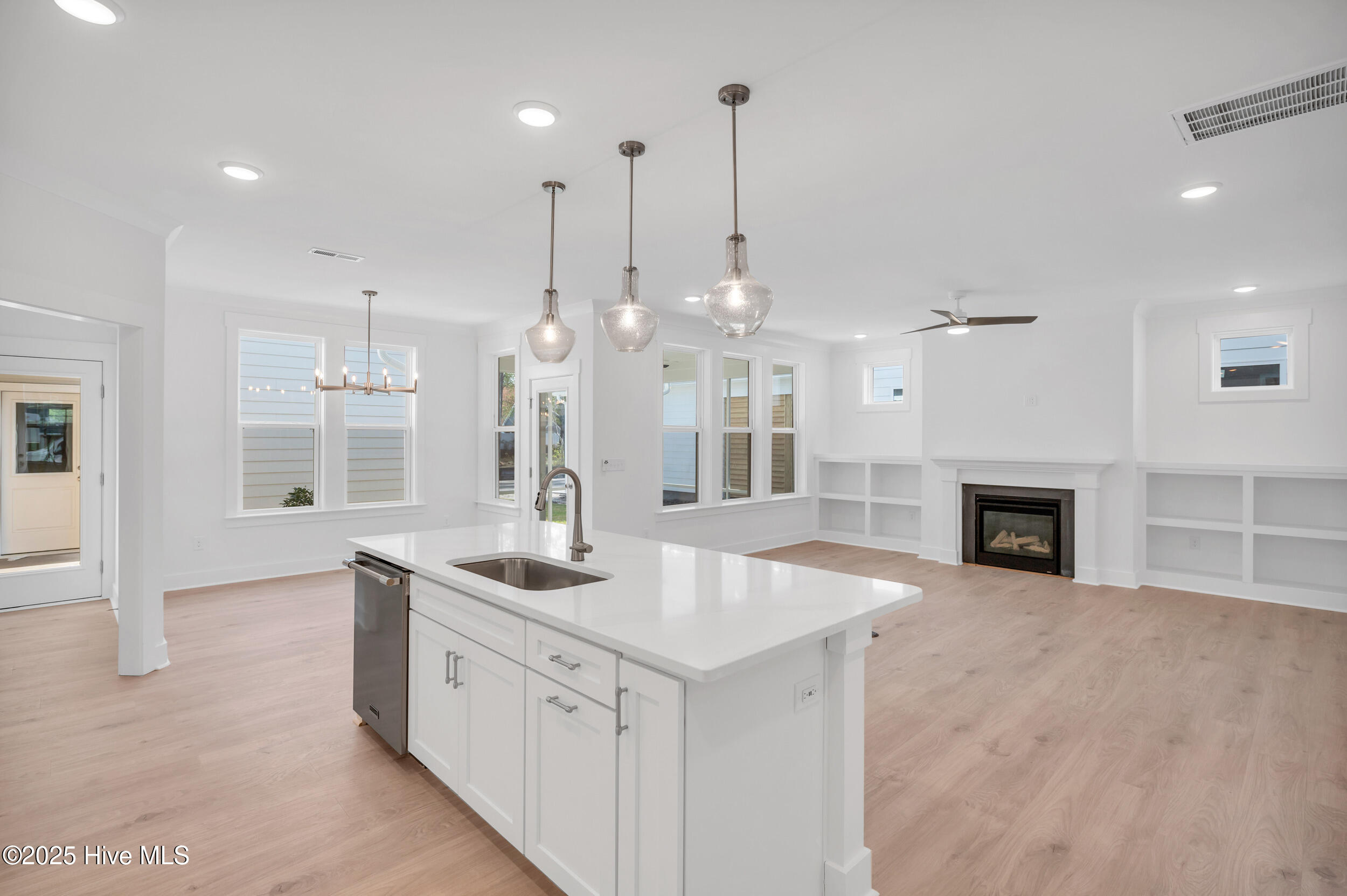 3833 Mason Port Drive, 102