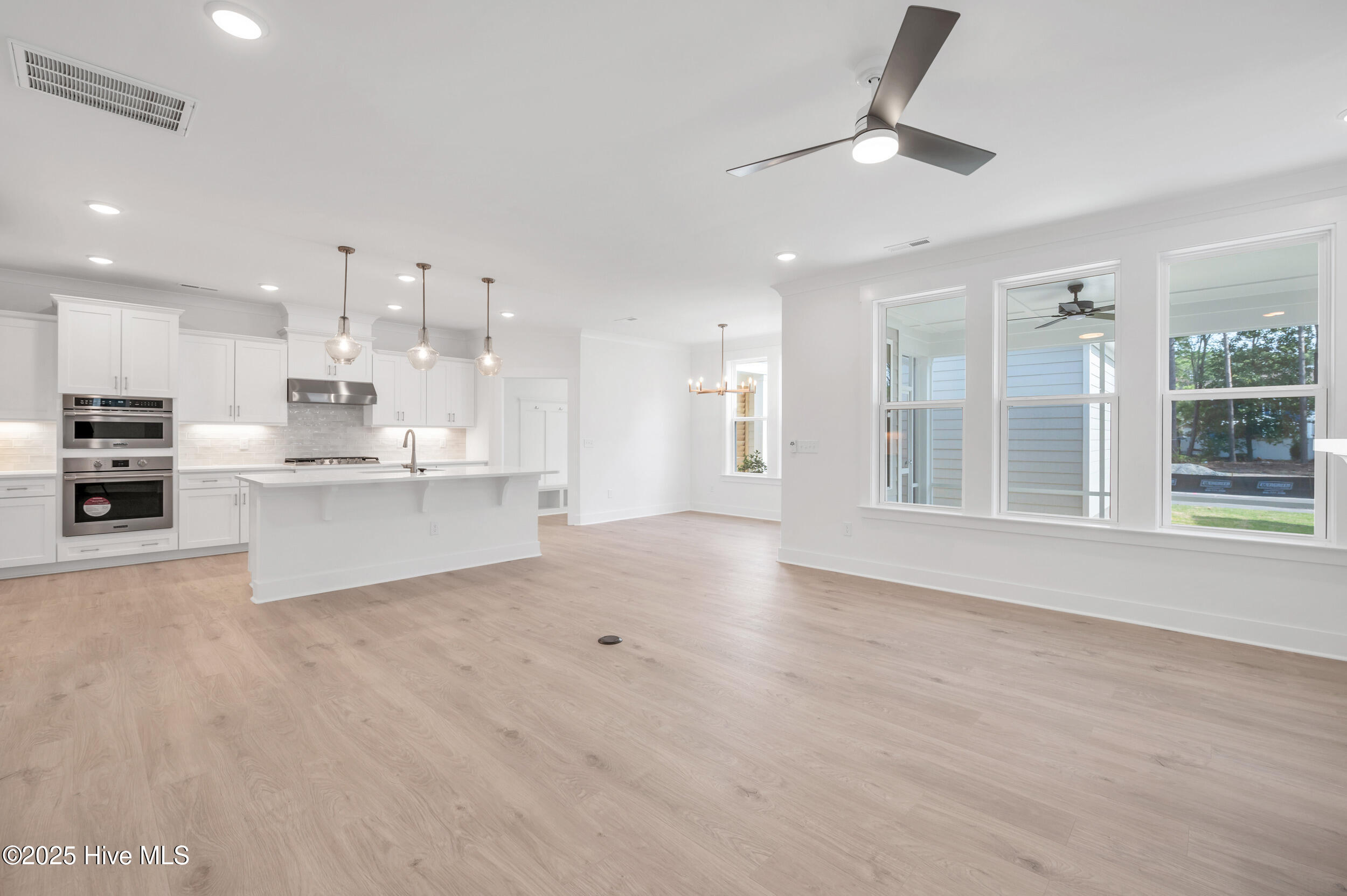 3833 Mason Port Drive, 102