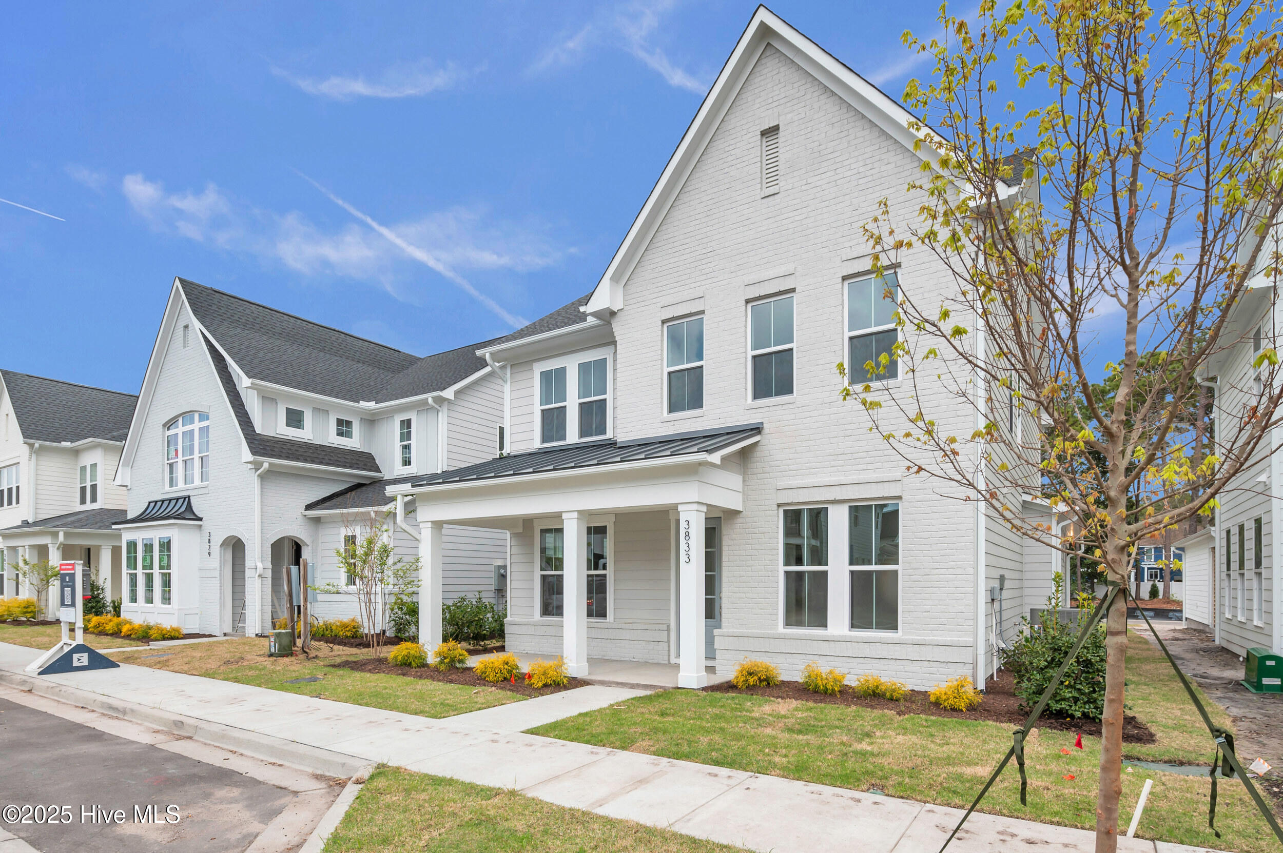 3833 Mason Port Drive, 102