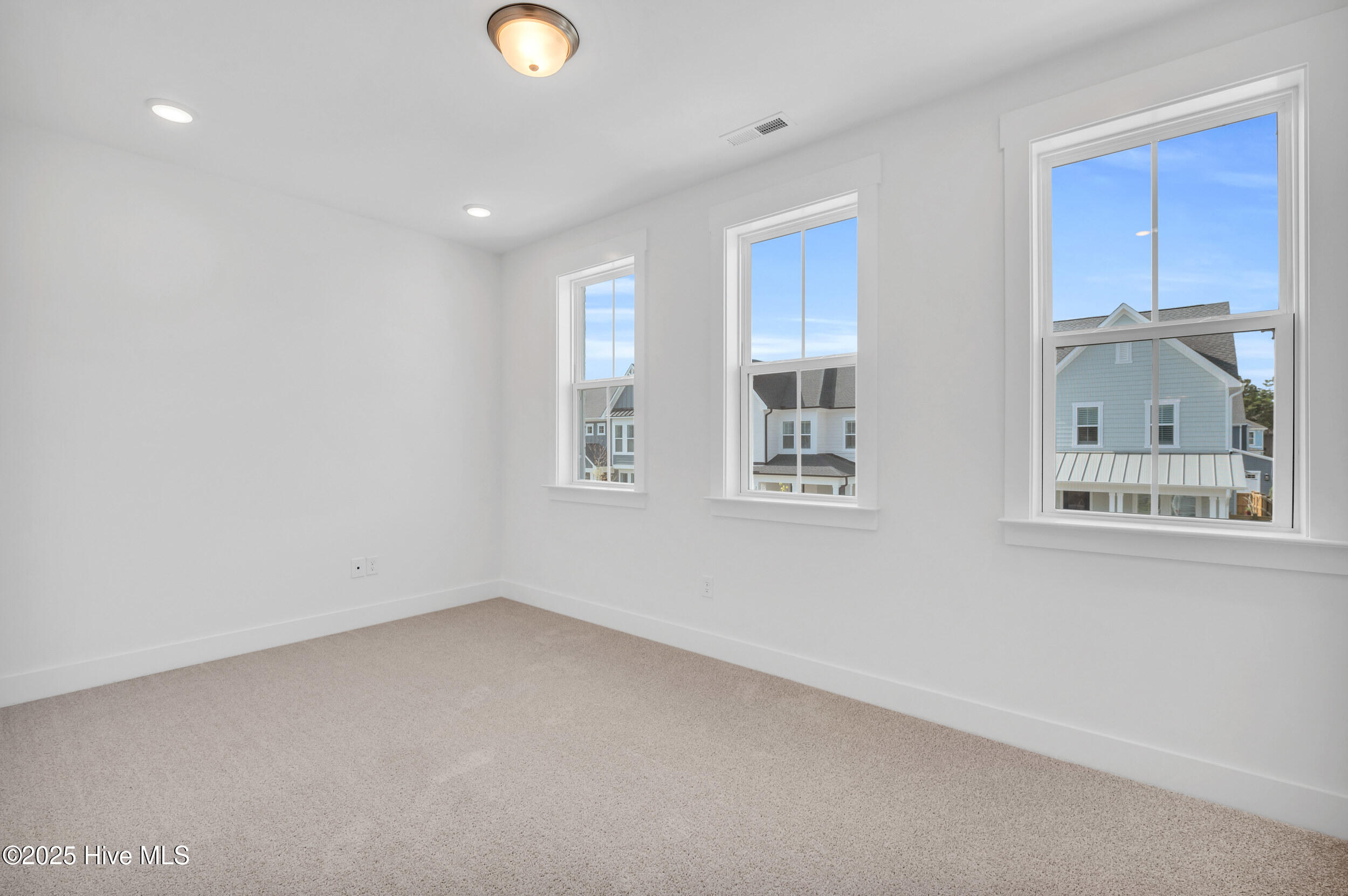 3833 Mason Port Drive, 102