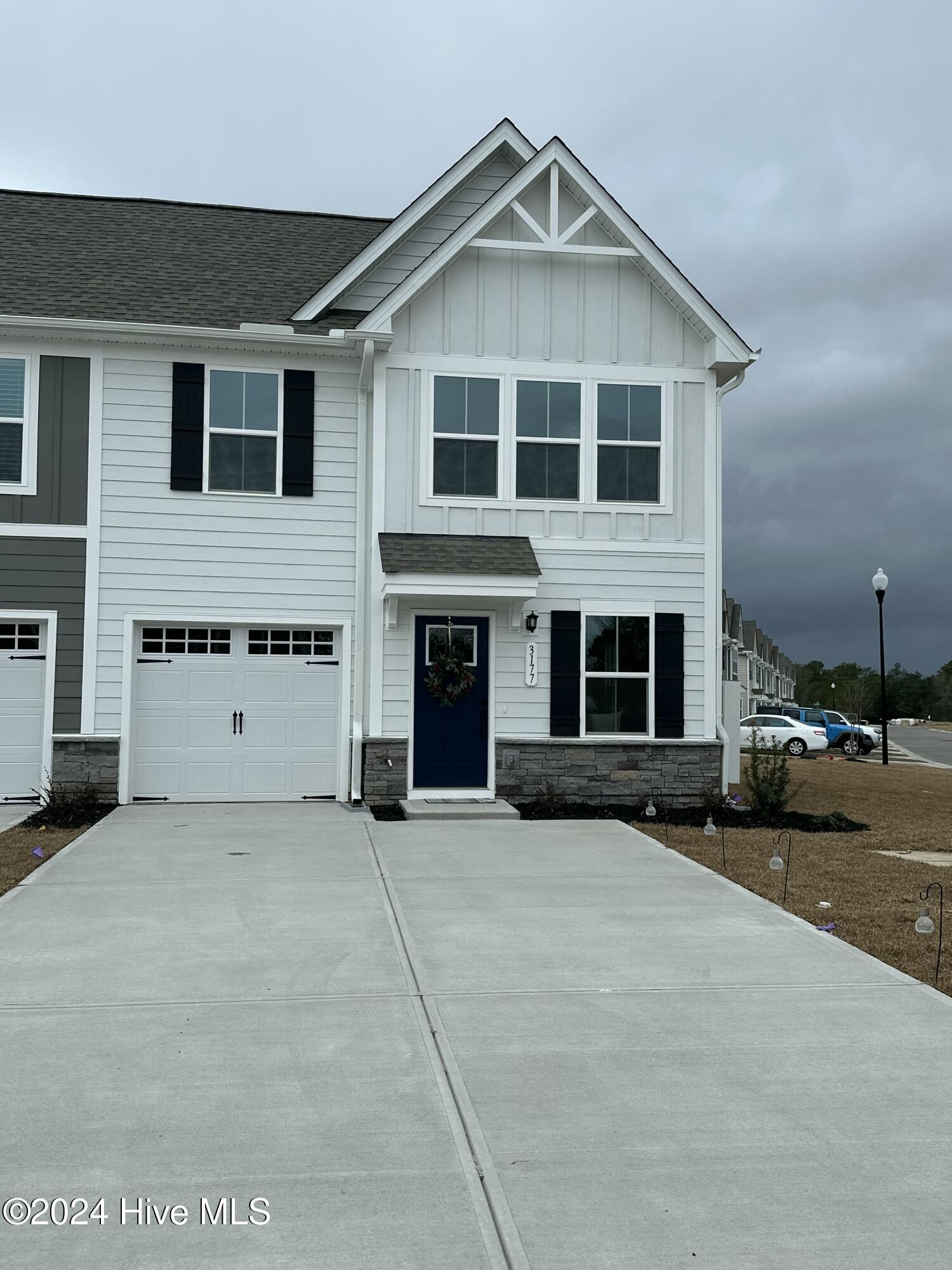 3177 Edgehill Drive
