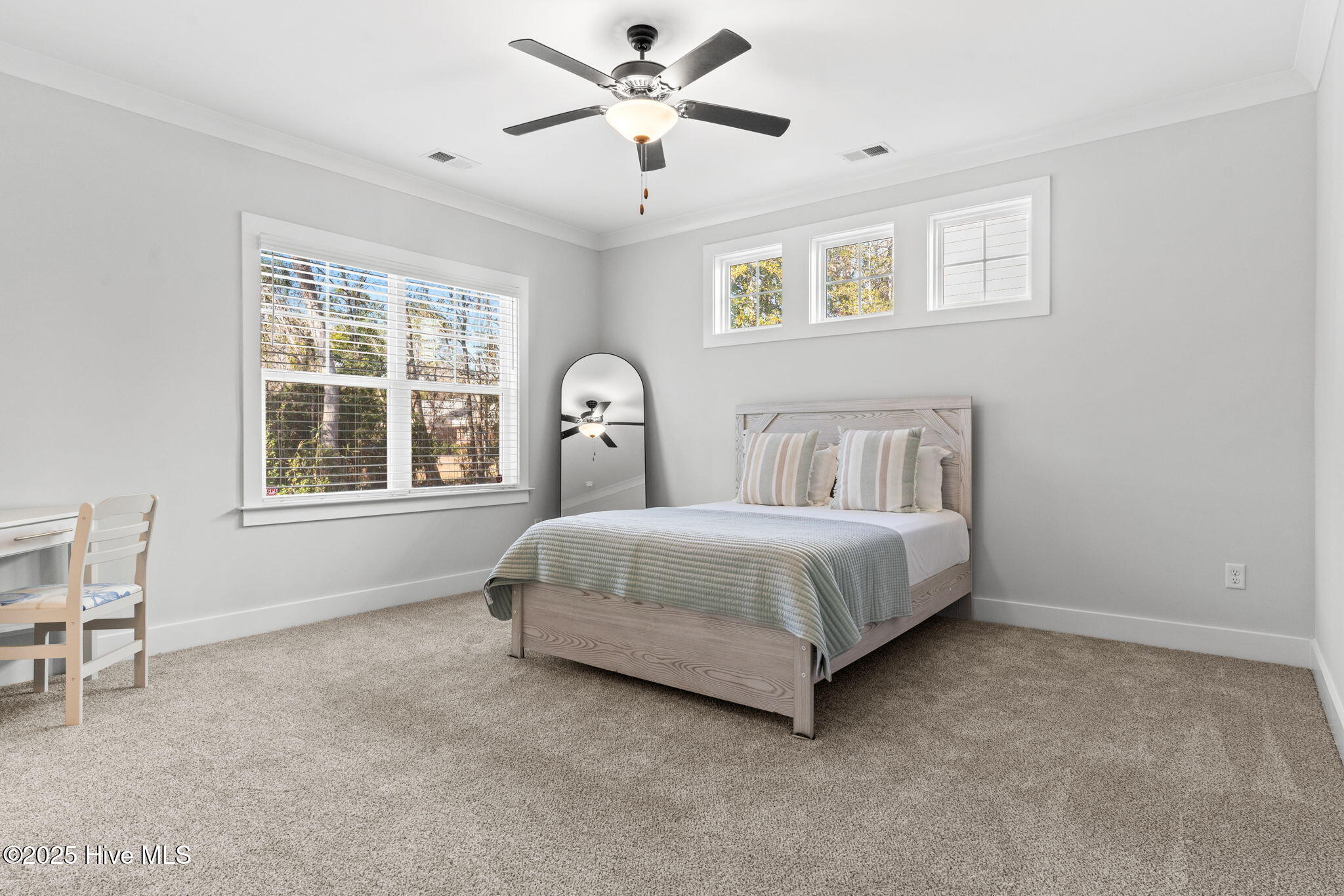 1163 N Caswell Avenue