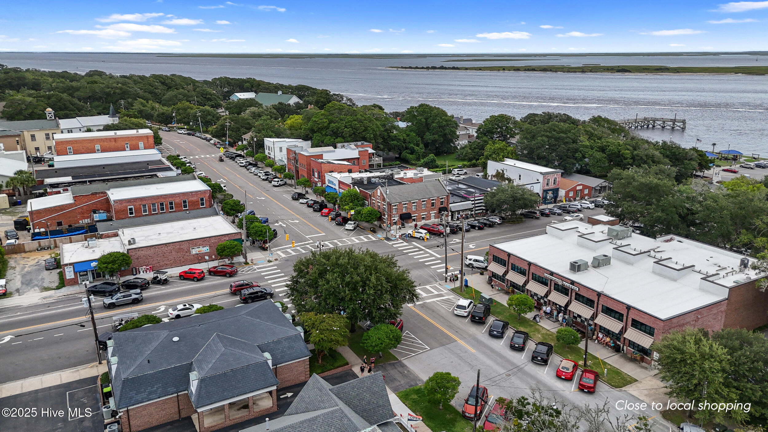 1163 N Caswell Avenue