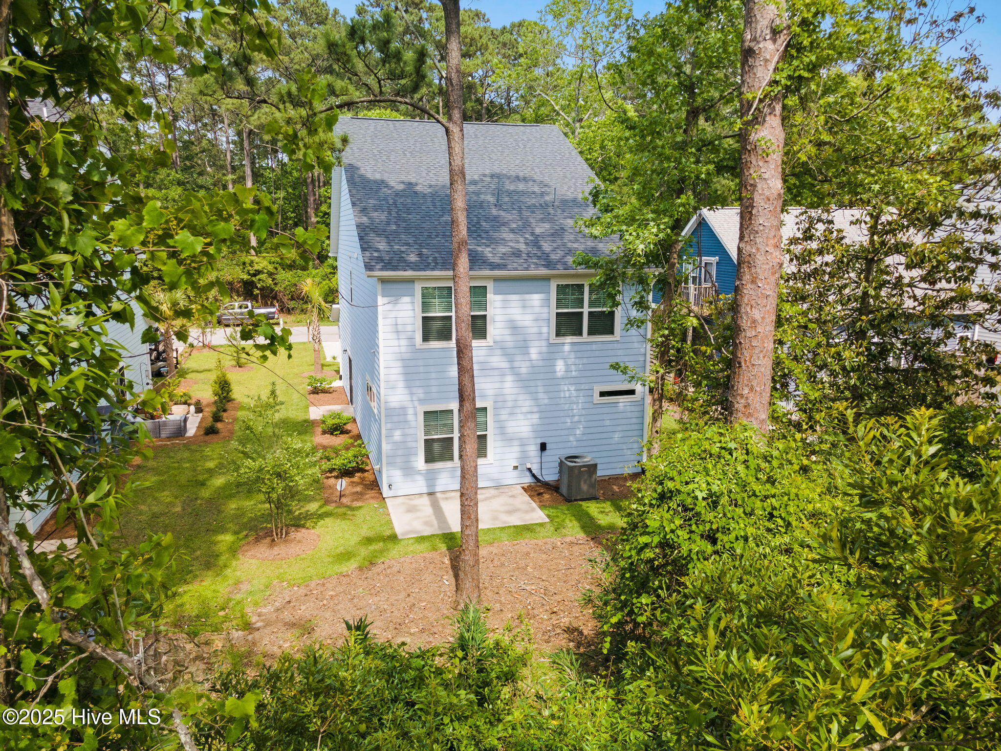 1163 N Caswell Avenue