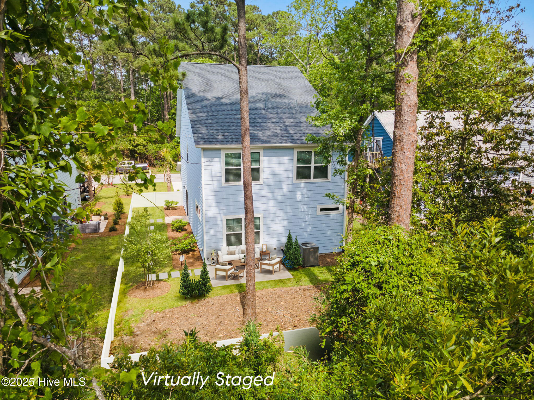 1163 N Caswell Avenue