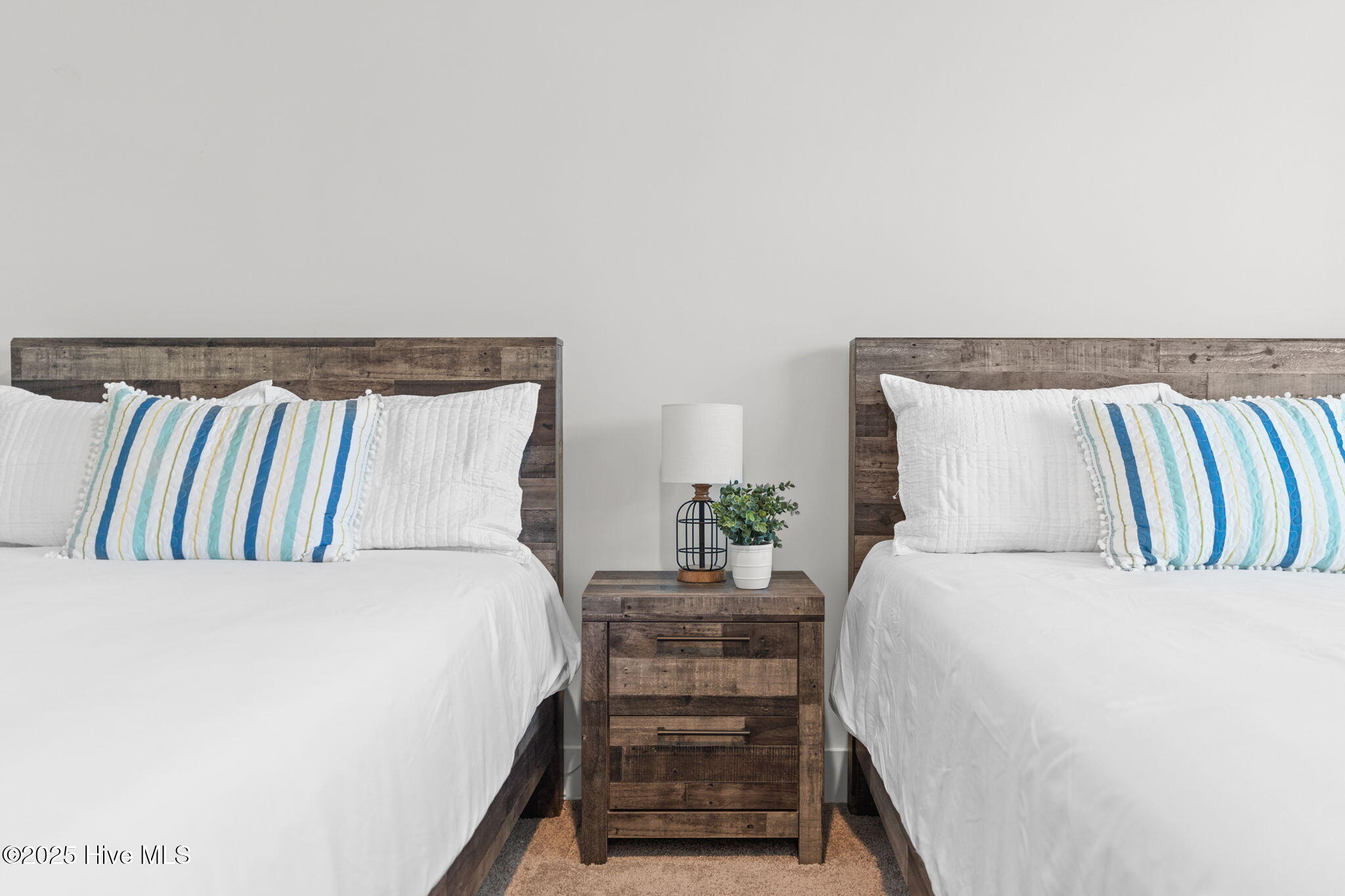 1163 N Caswell Avenue