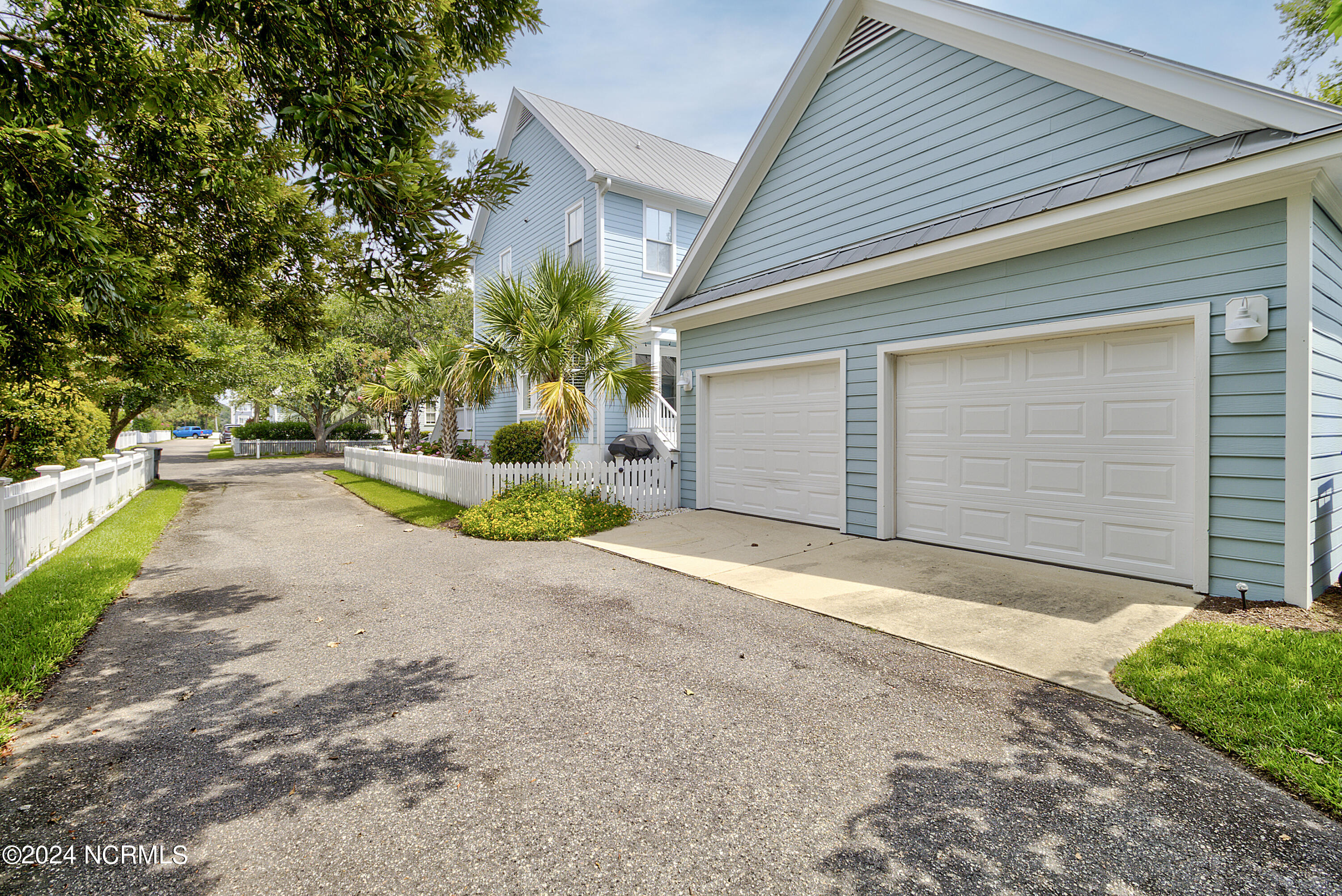 274 Silver Sloop Way