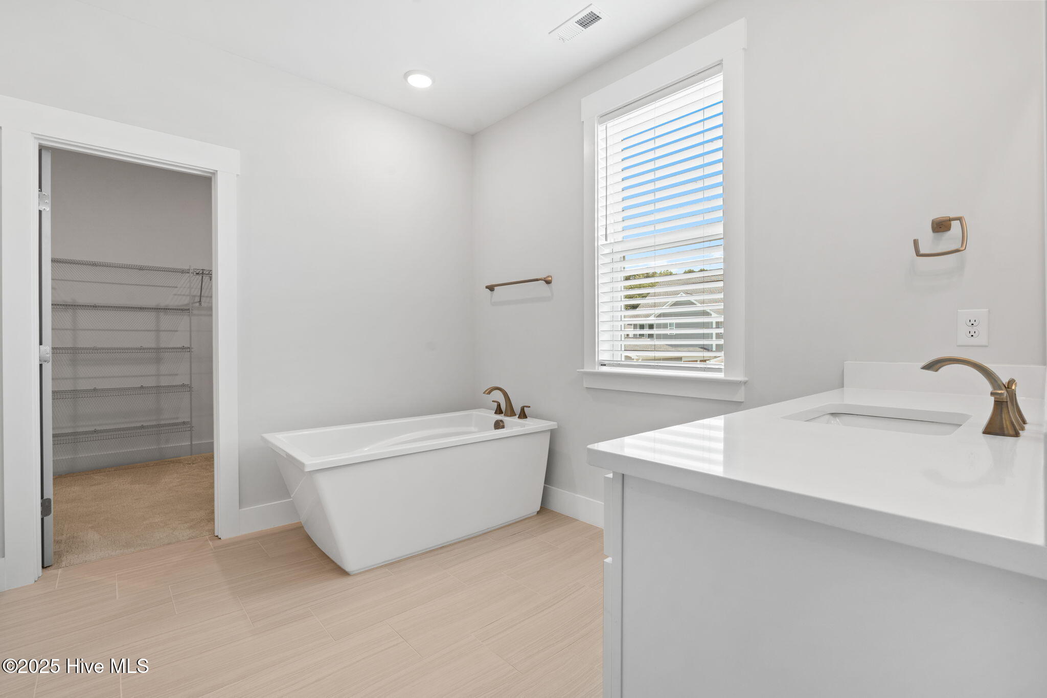 3836 Mason Port Drive