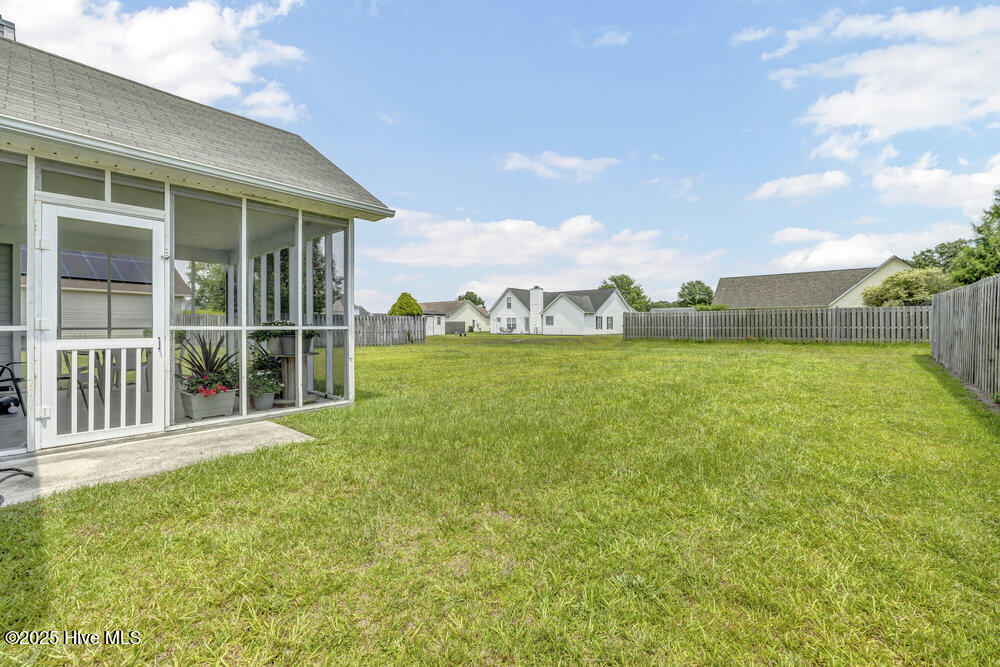 1606 Cotswald Court