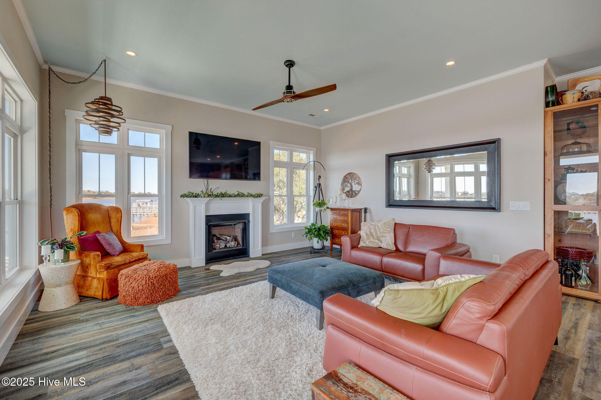 677 Saint Paul Drive SE