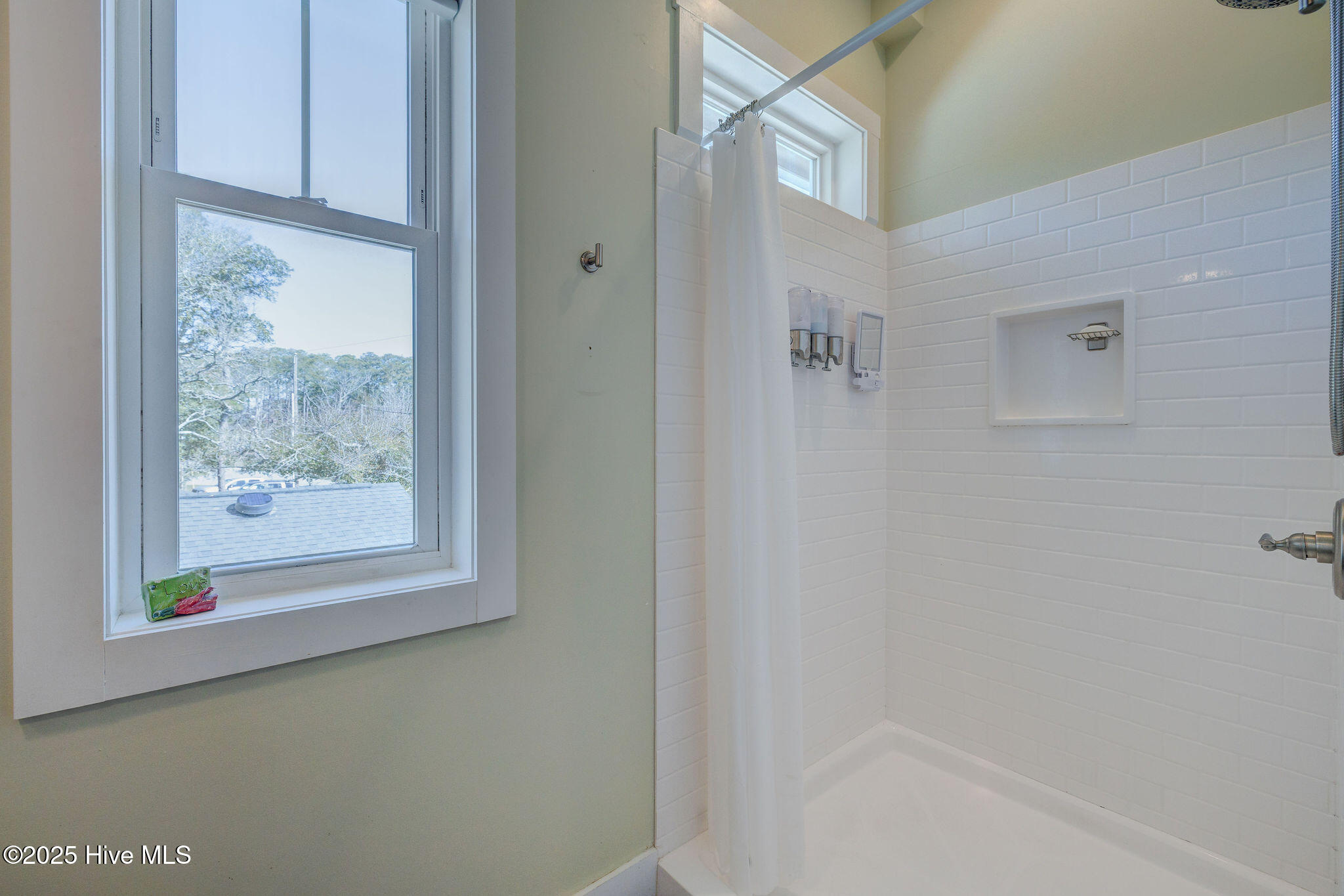 677 Saint Paul Drive SE