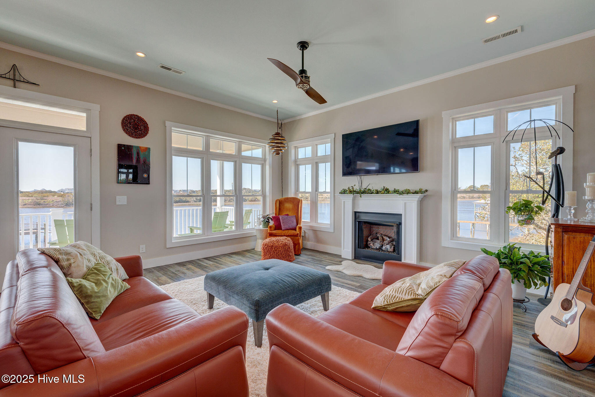 677 Saint Paul Drive SE